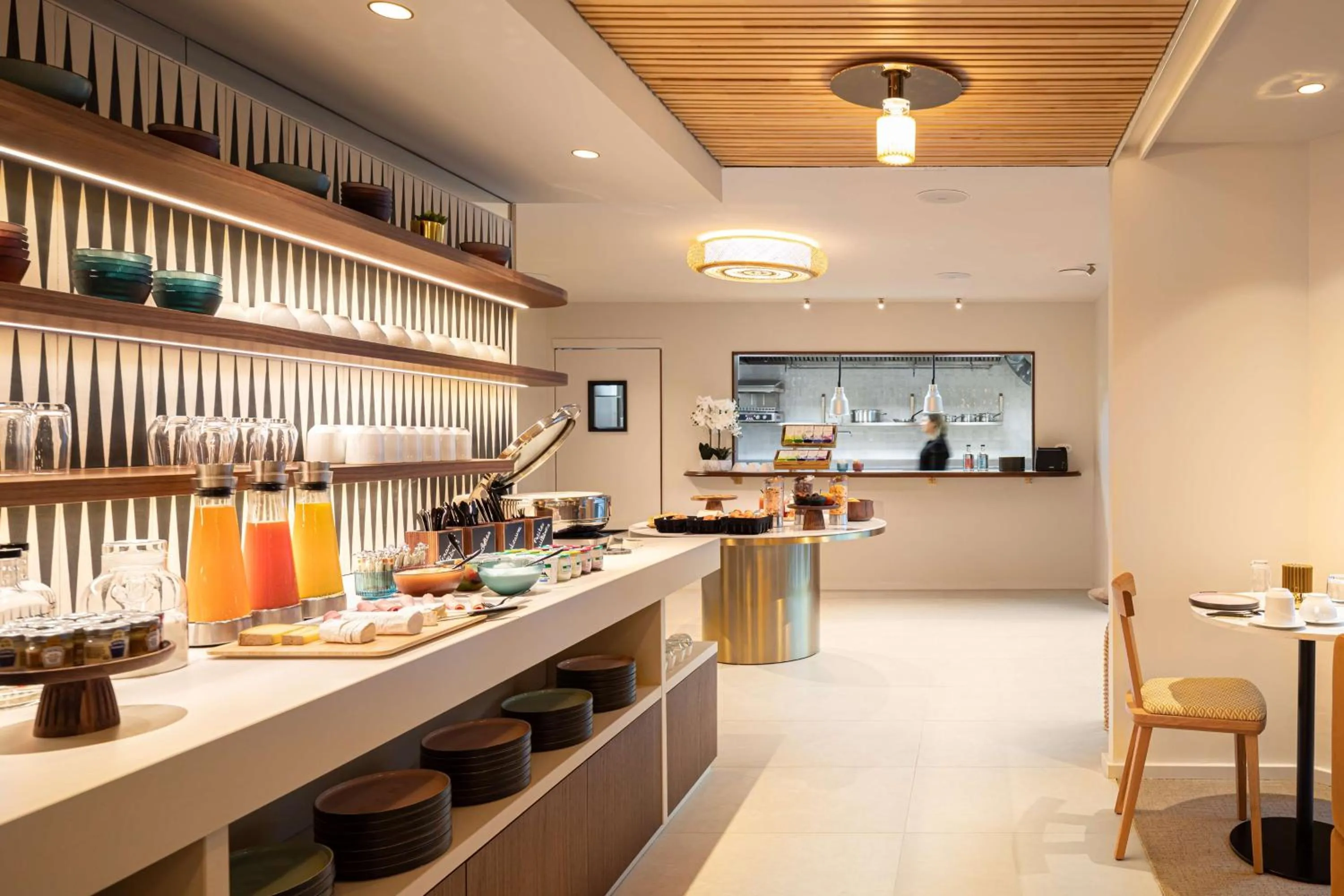 Breakfast in Hotel Yac Paris Clichy, a member of Radisson Individuals