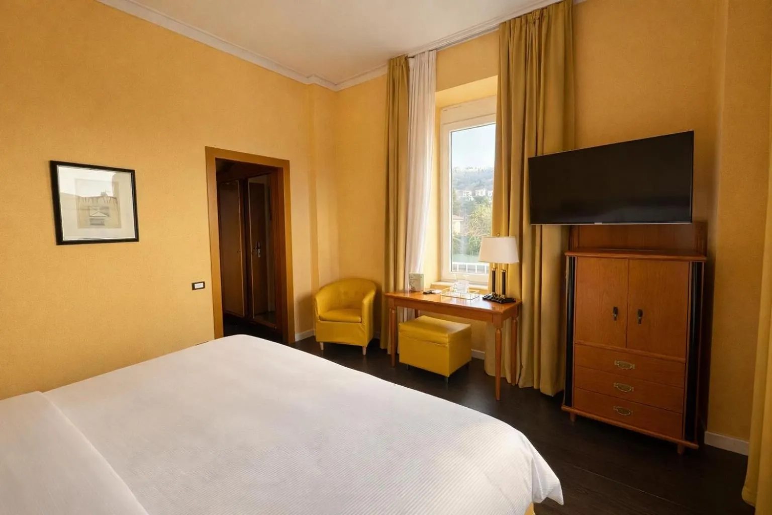 Bed in Greif Hotel & Spa