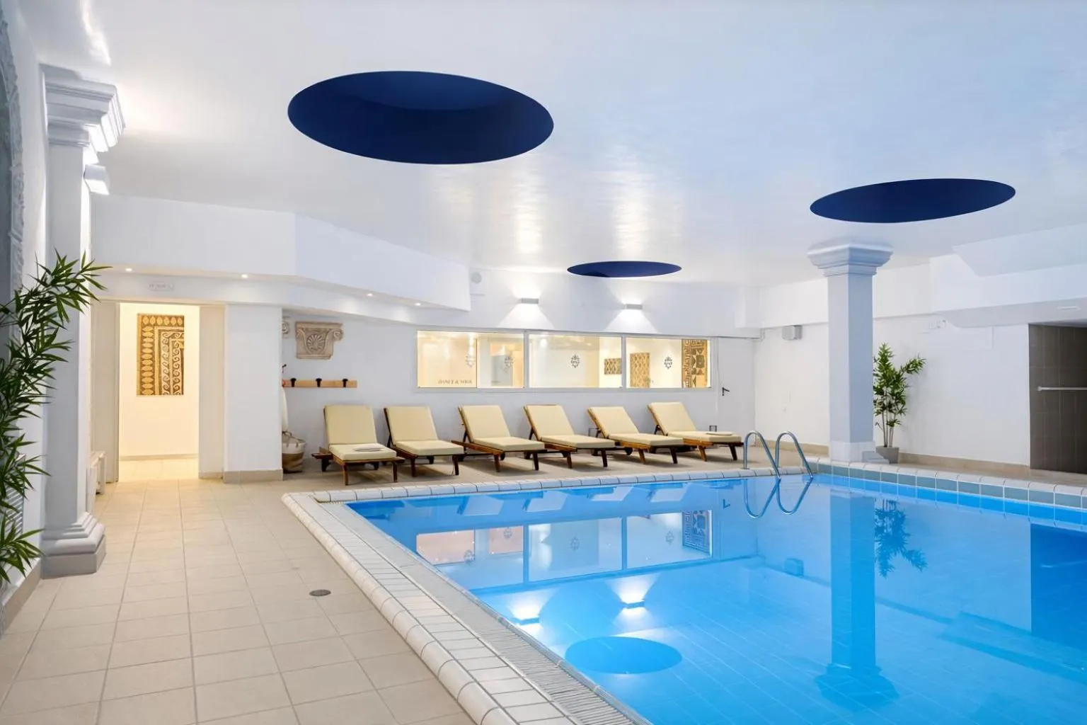 Swimming pool in Greif Hotel & Spa