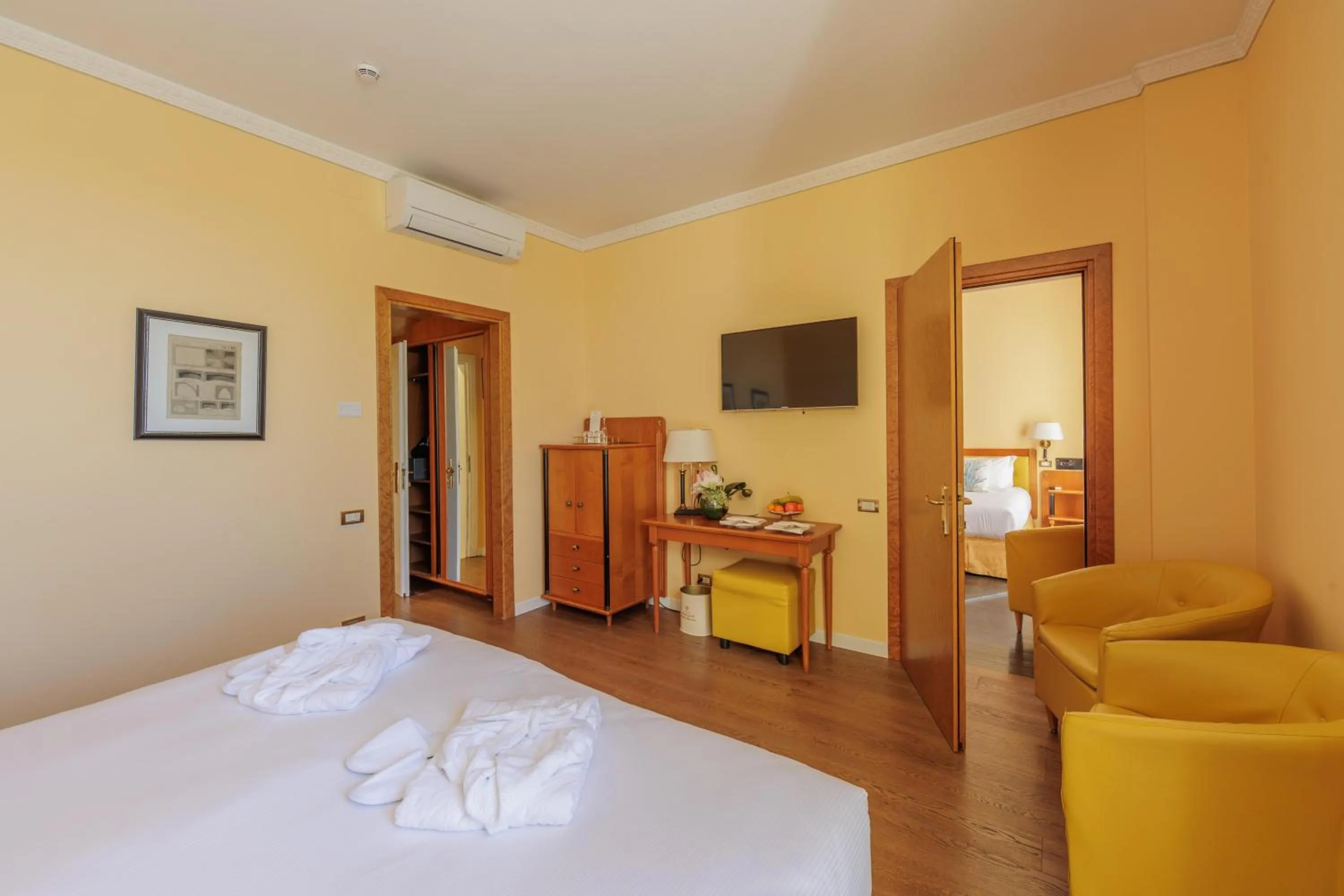 Bed in Greif Hotel & Spa