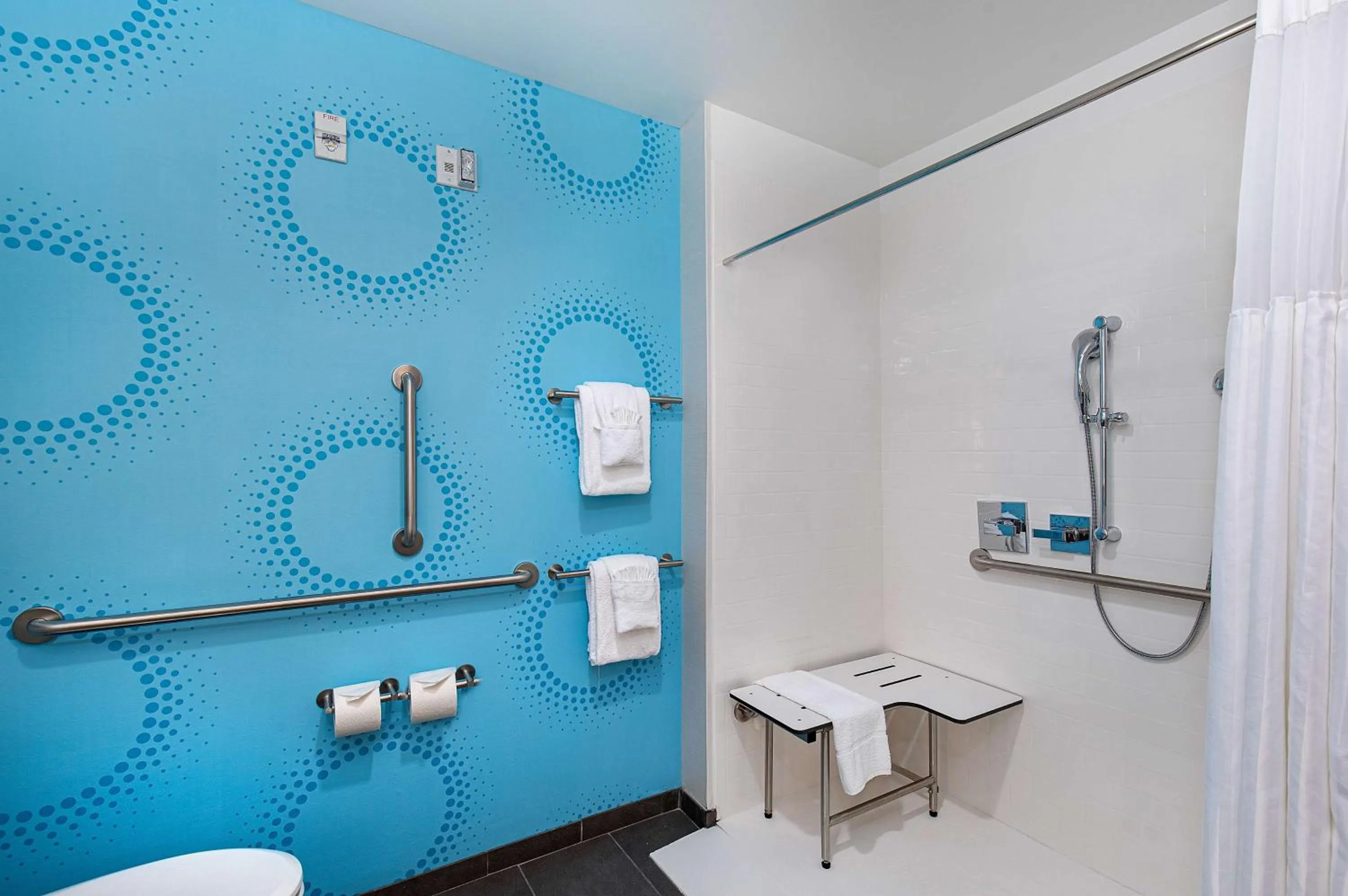 Bathroom in Tru By Hilton Lexington University Medical Center, Ky