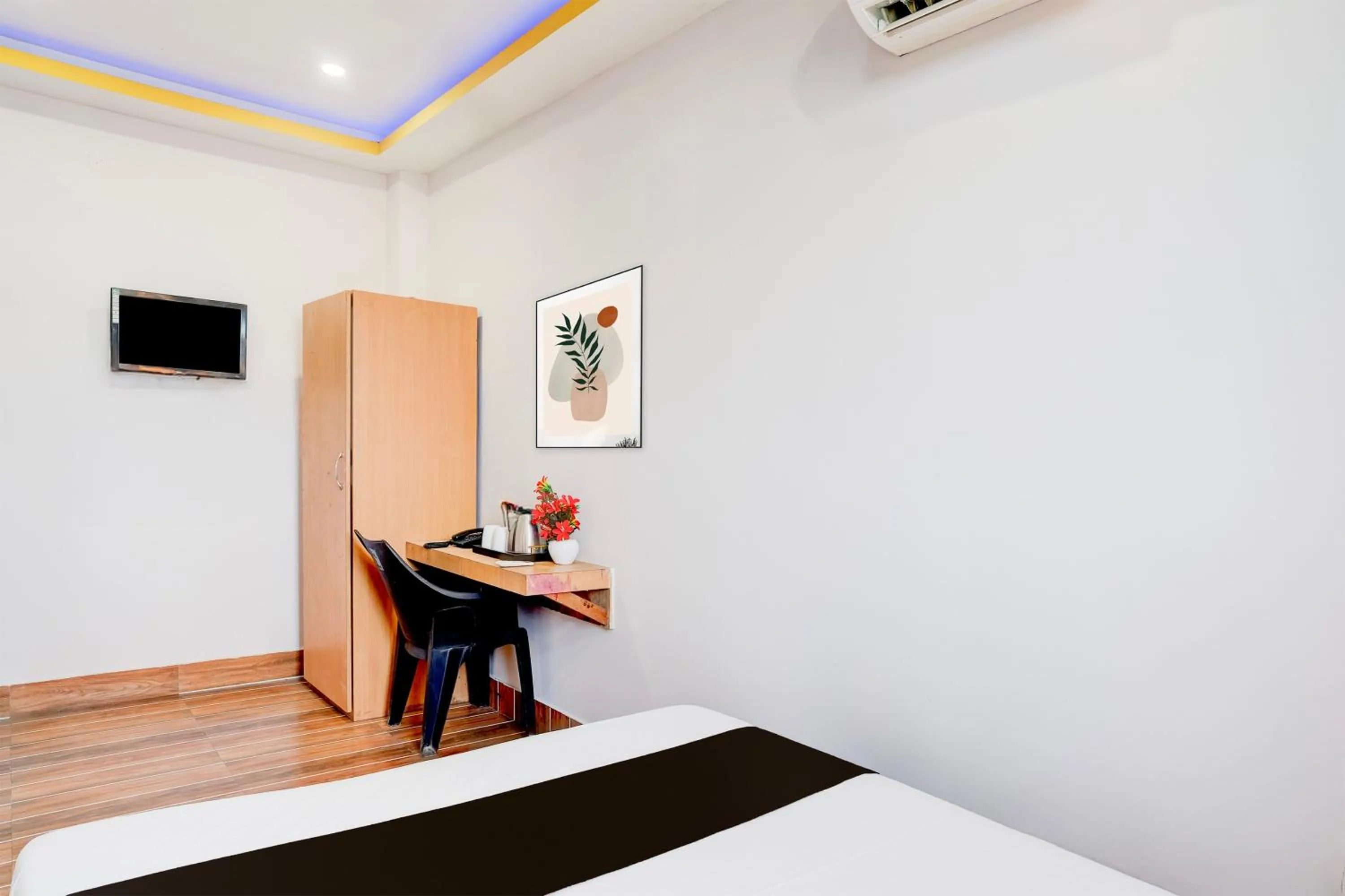 Bedroom, Bed in Super Hotel O Garchuk Market Formerly Trendz Stay