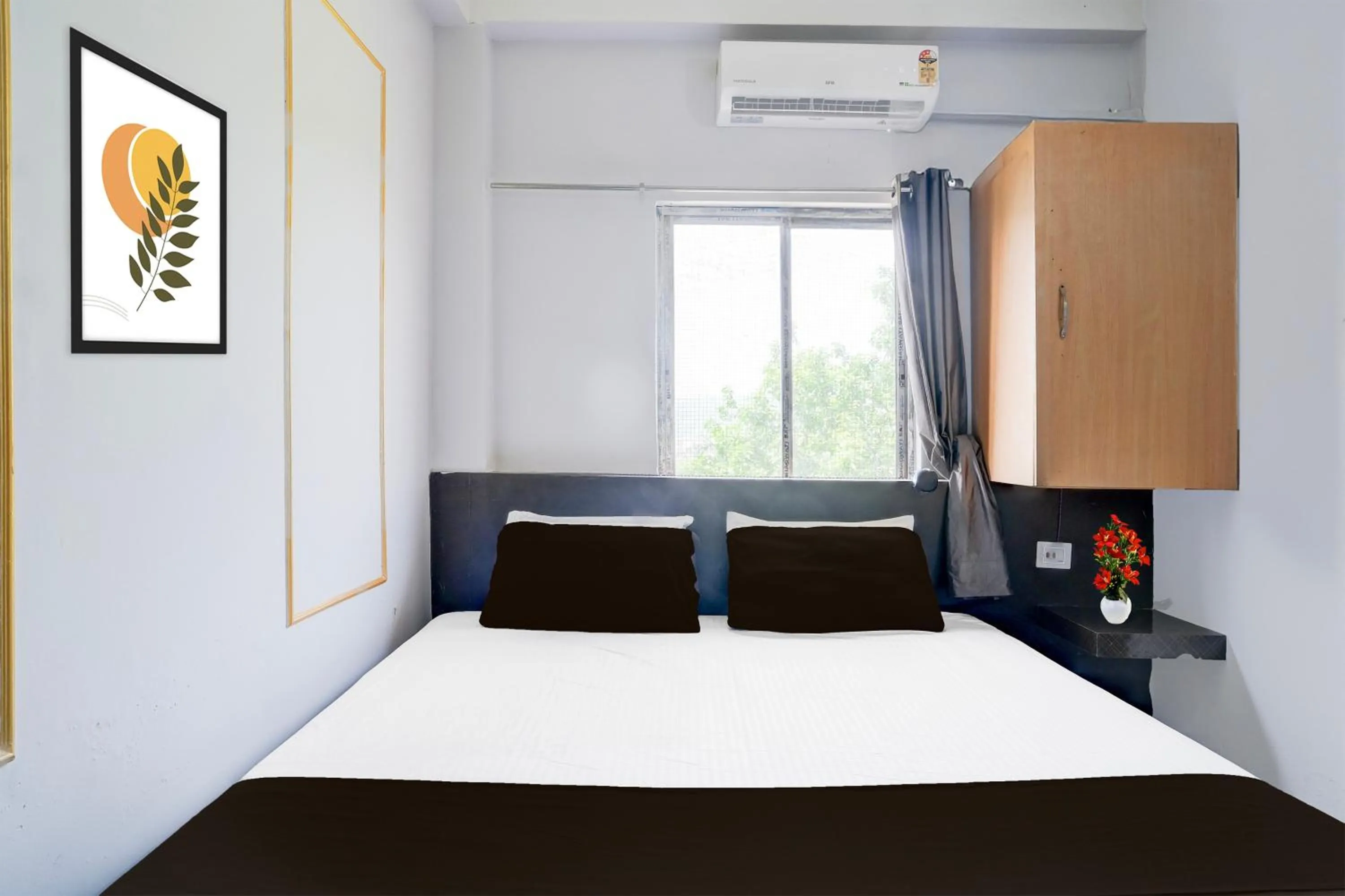 Bedroom, Bed in Super Hotel O Garchuk Market Formerly Trendz Stay