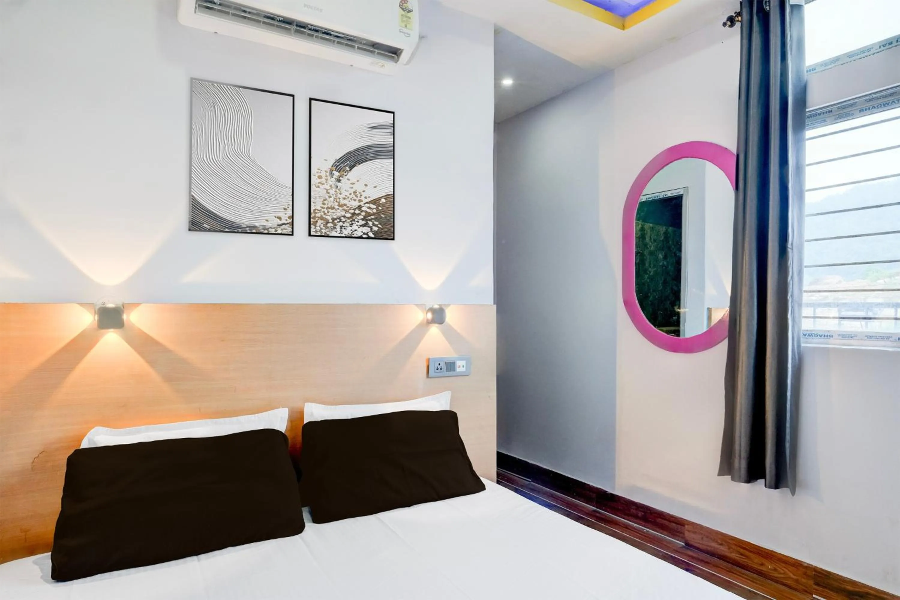 Bedroom, Bed in Super Hotel O Garchuk Market Formerly Trendz Stay