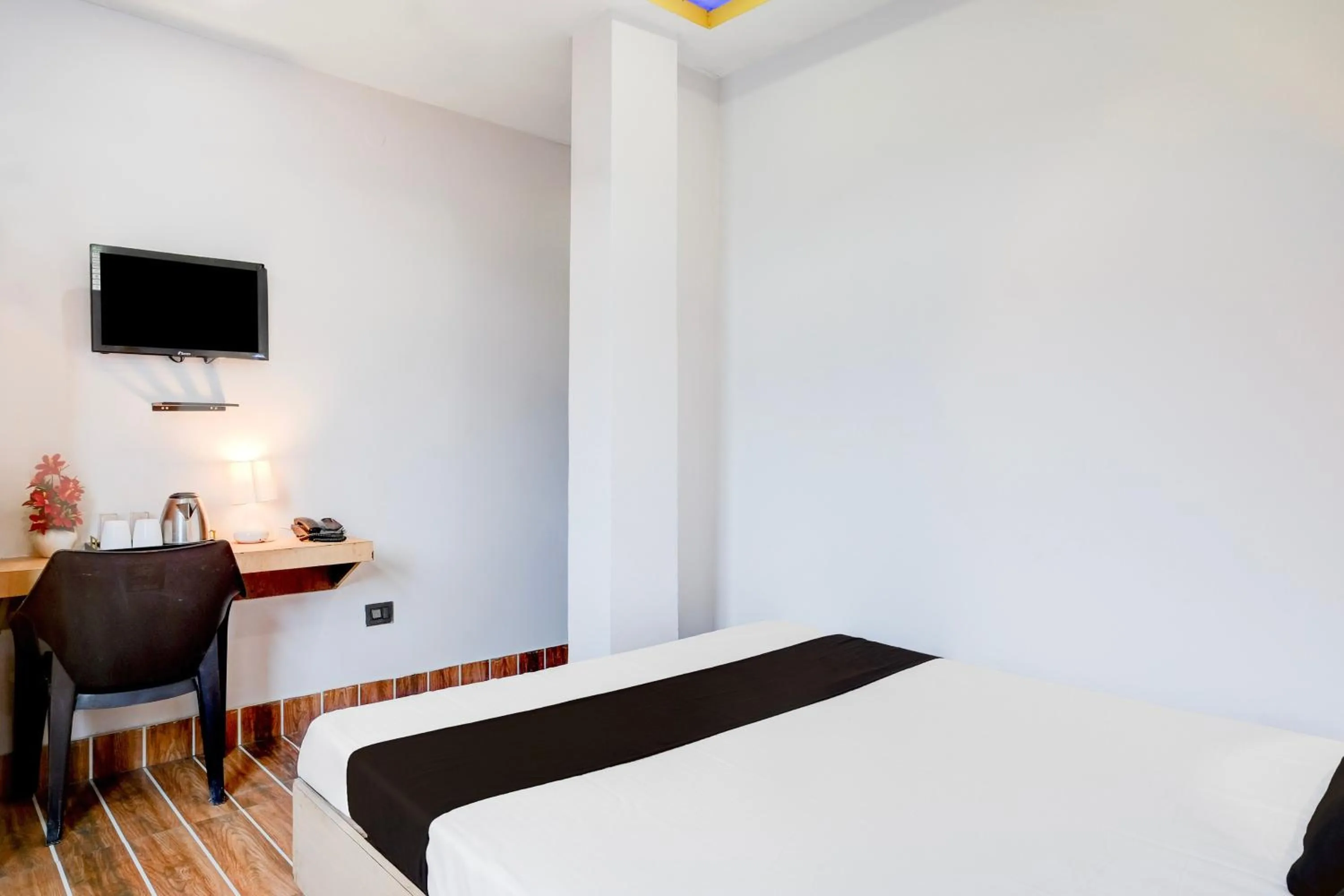 Bedroom, Bed in Super Hotel O Garchuk Market Formerly Trendz Stay