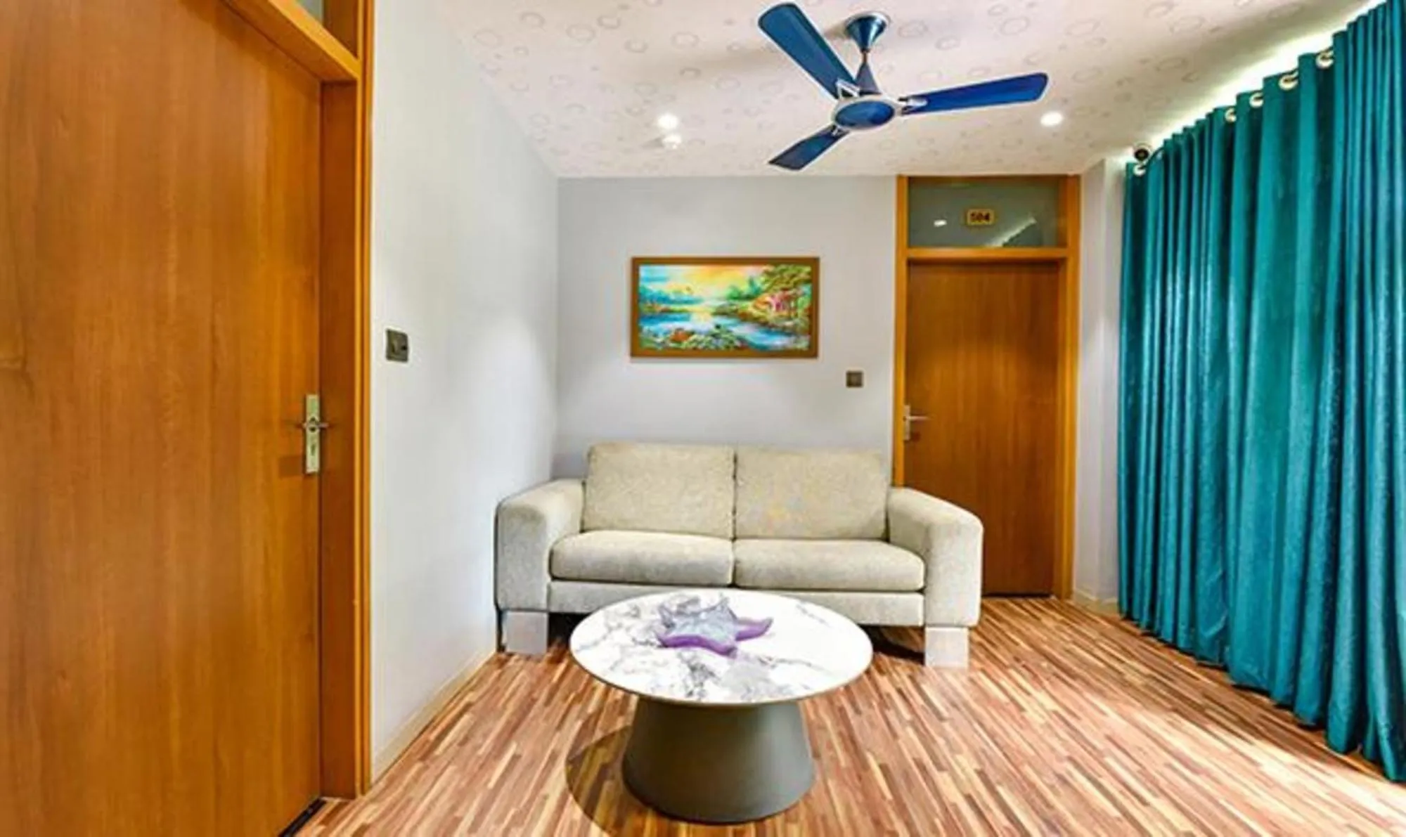 Seating area in Oriva Siddharth Corporate