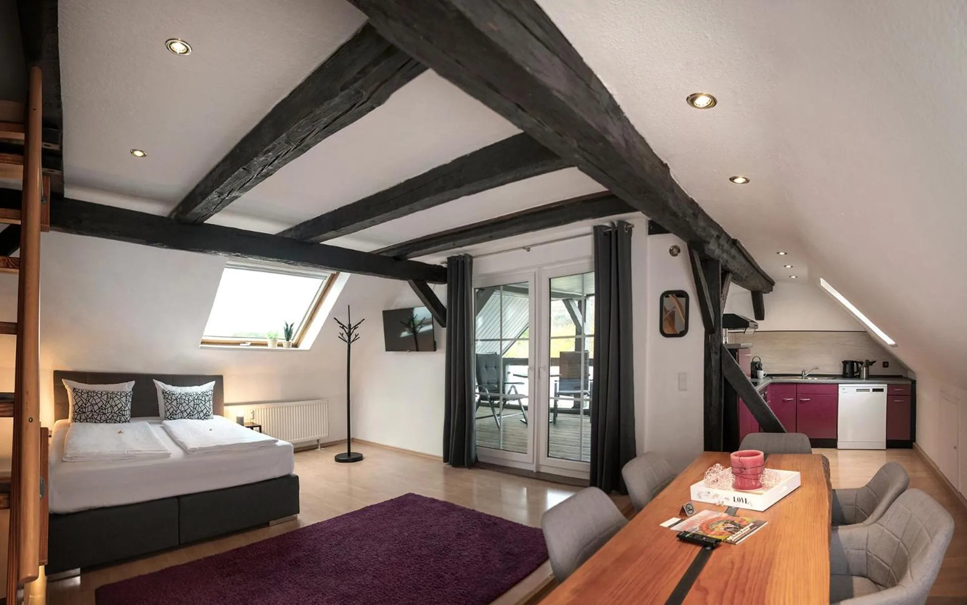 Bed in Hotel Apartment Ferienwohnung Meyenhof Frankenberg Eder