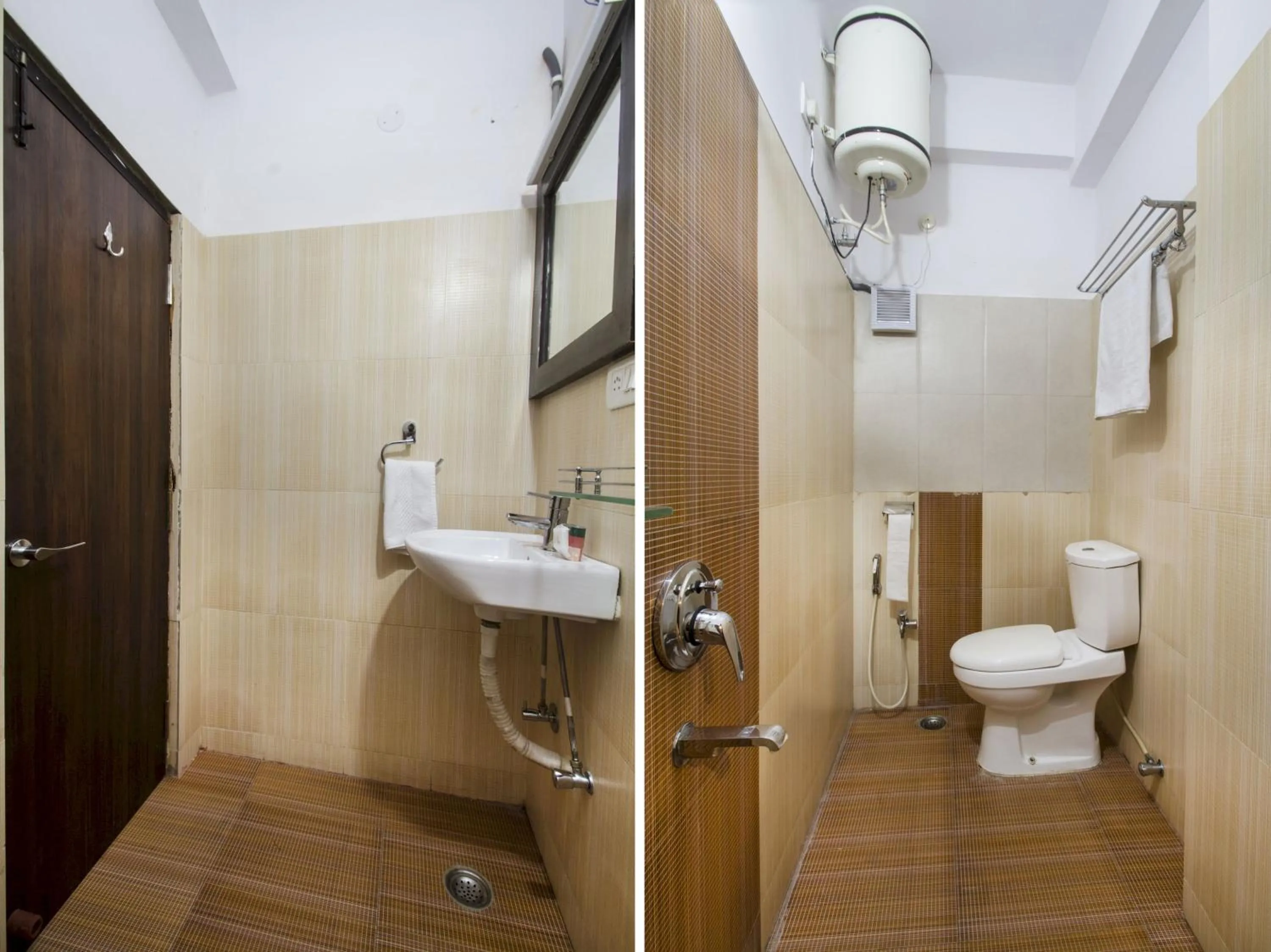 Bathroom in Collection O Park Heights Banjara Hills Near Gvk One Mall