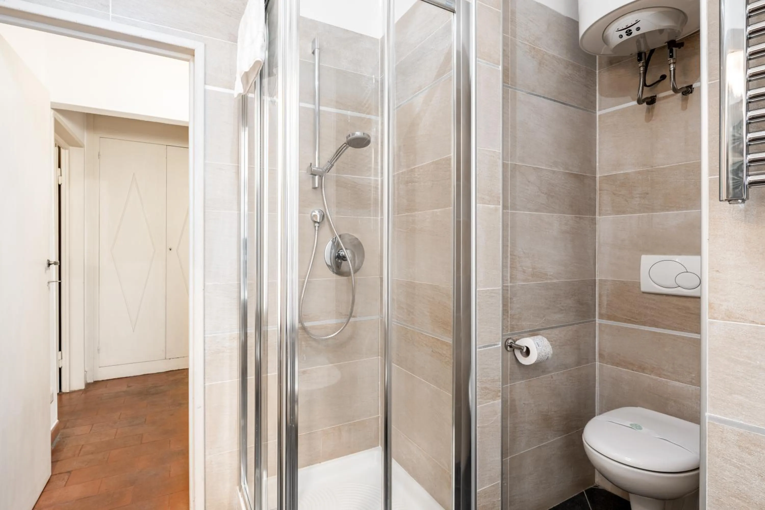 Bathroom in GuestHost - Torre dei Giudi apartments