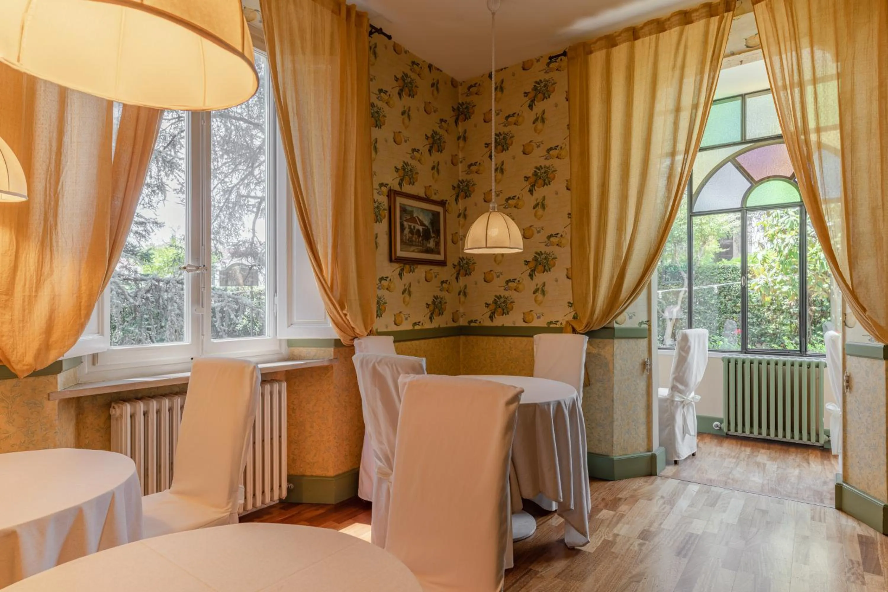 Breakfast, Bed in Villa Romantica Wellness & SPA