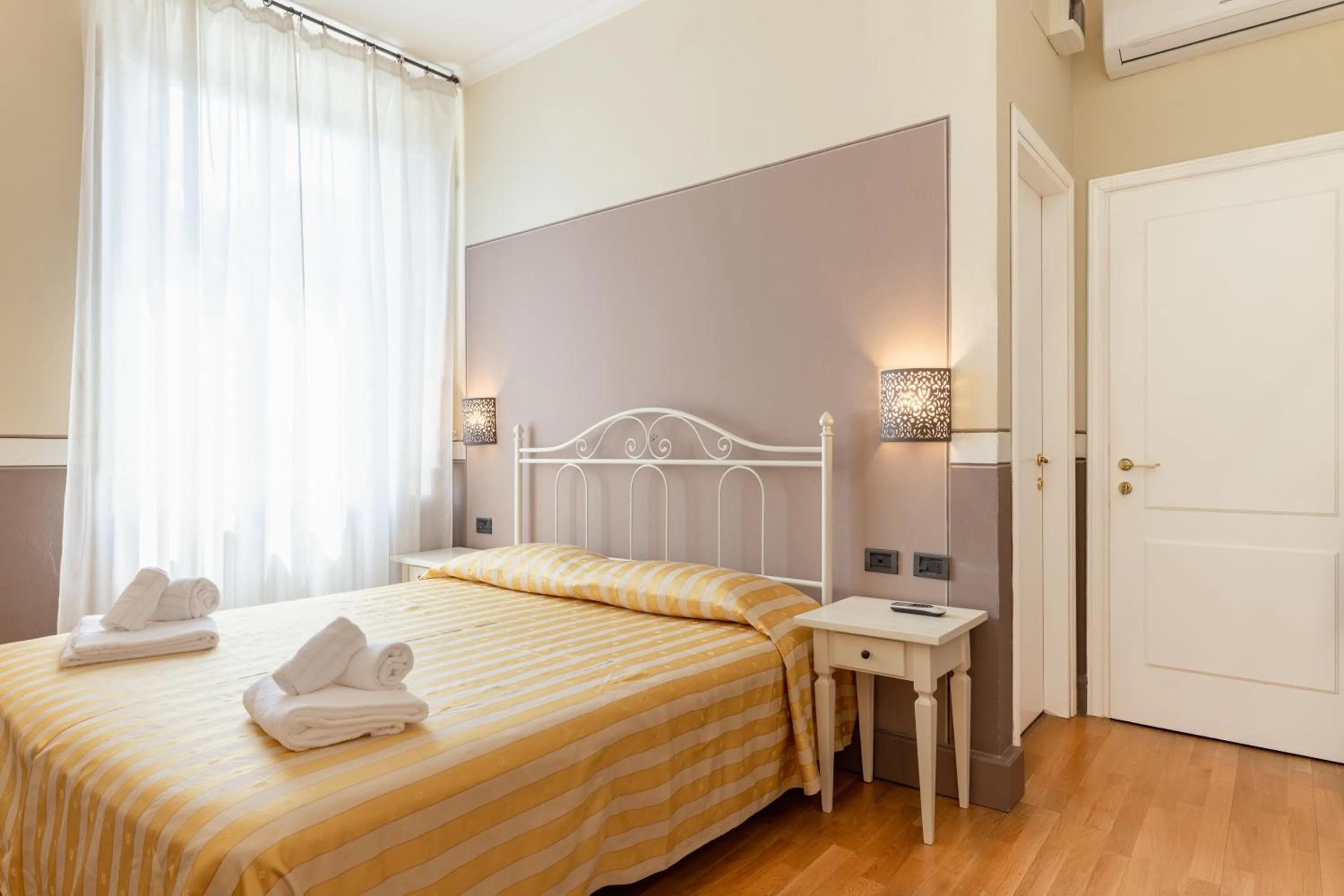Bed in Villa Romantica Wellness & SPA