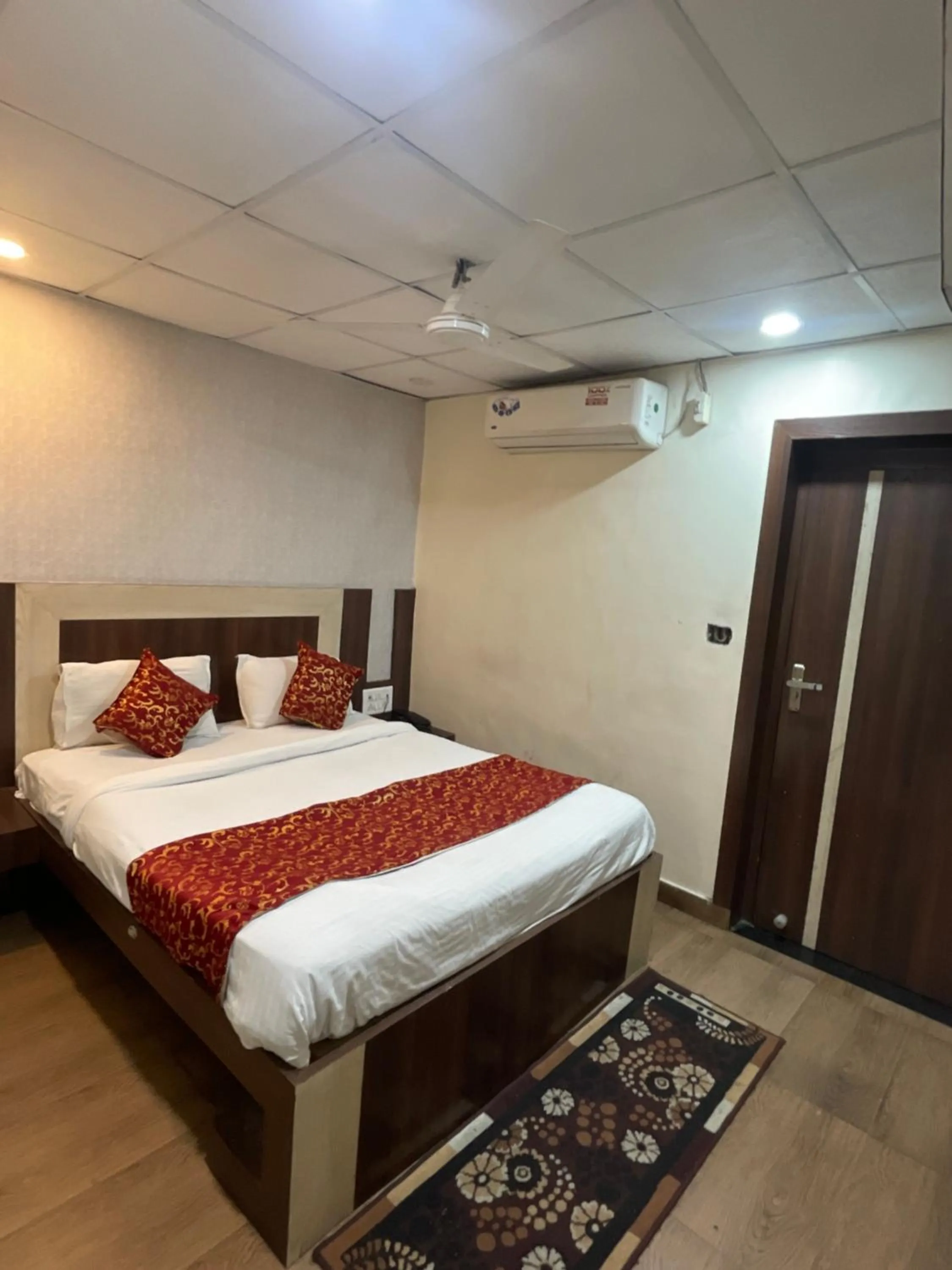 Bed in Hotel hari palace