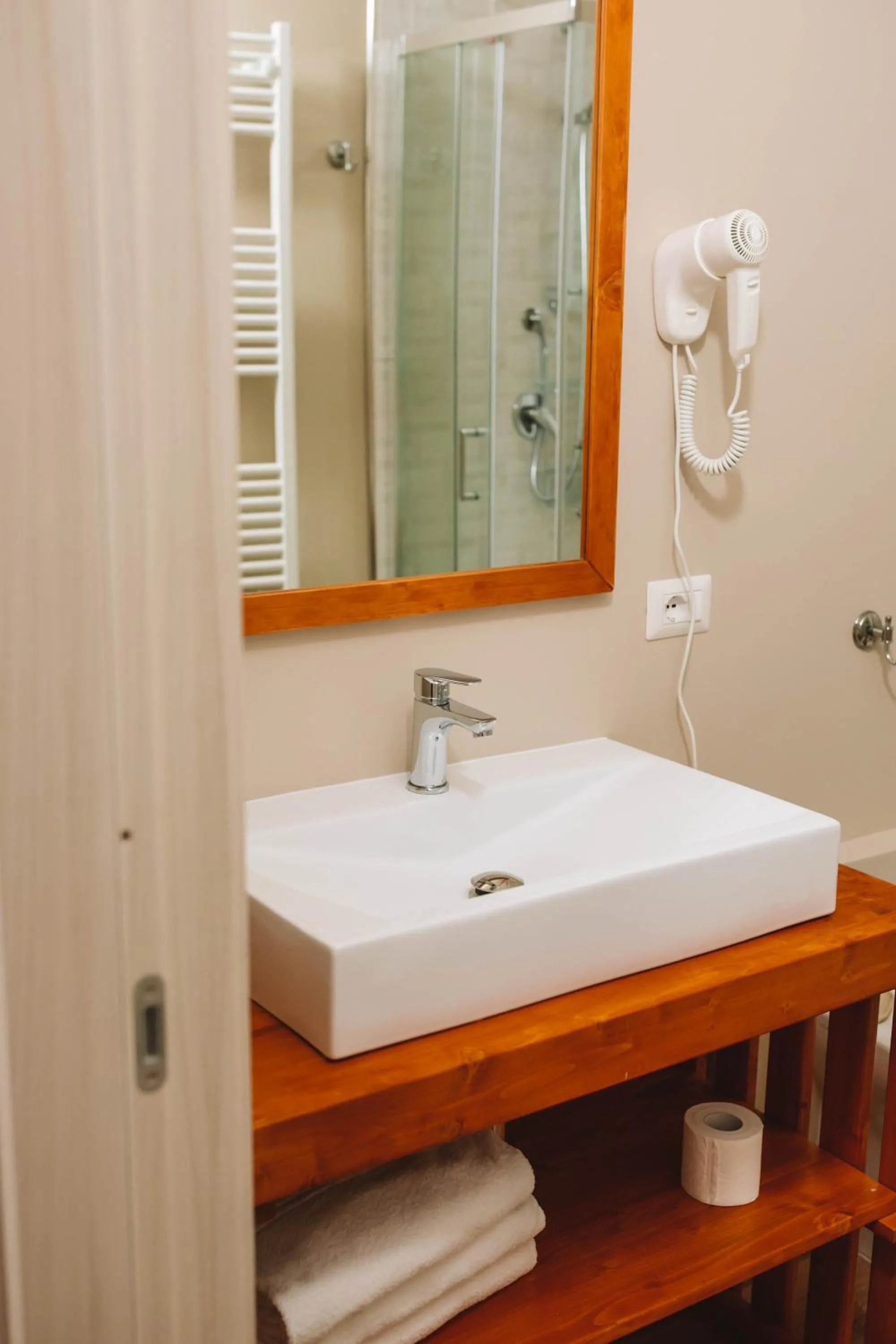 Bathroom in Parco Hotel Granaro