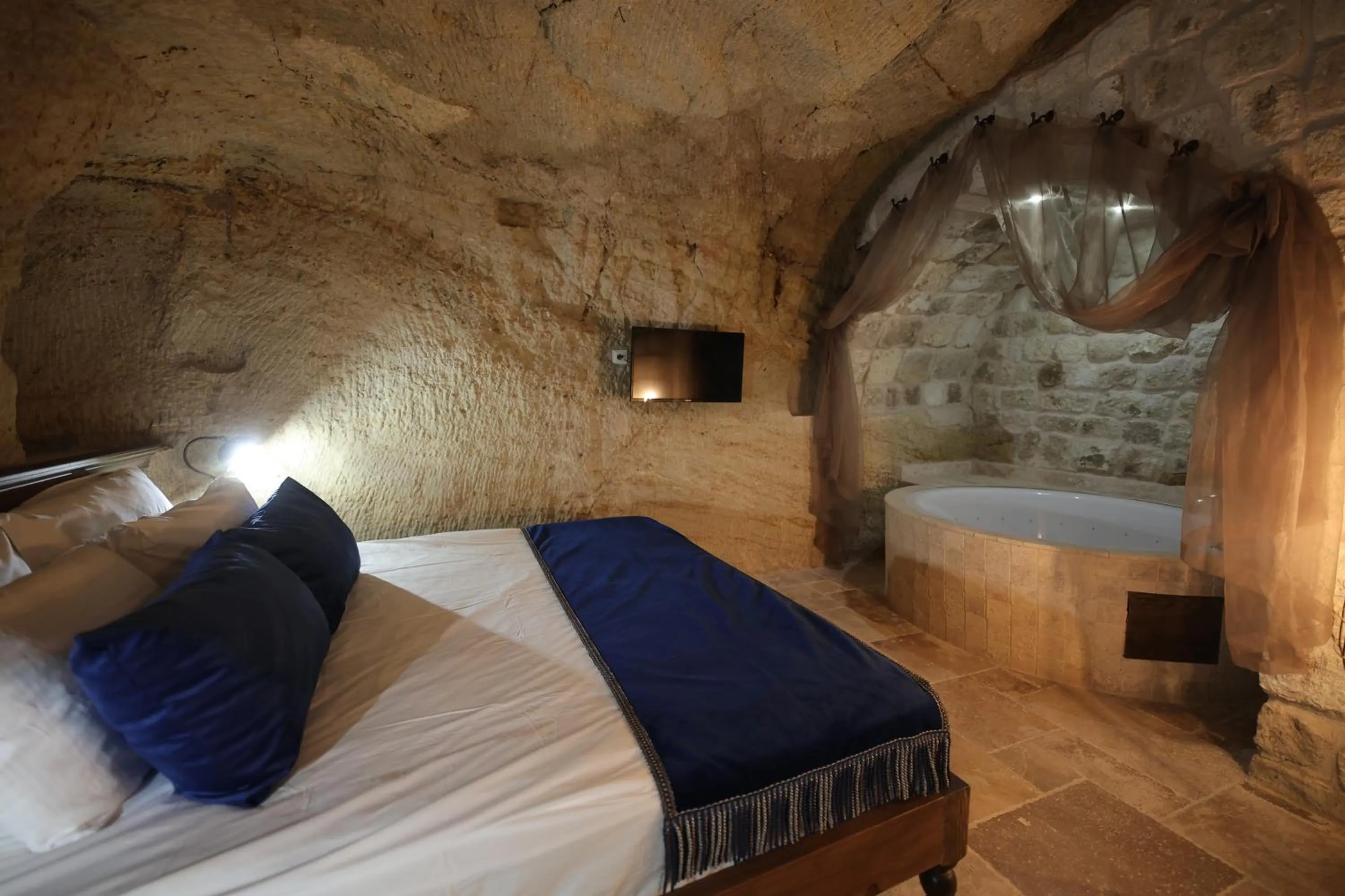 Bedroom, Bed in Ürgüp Cave Suites