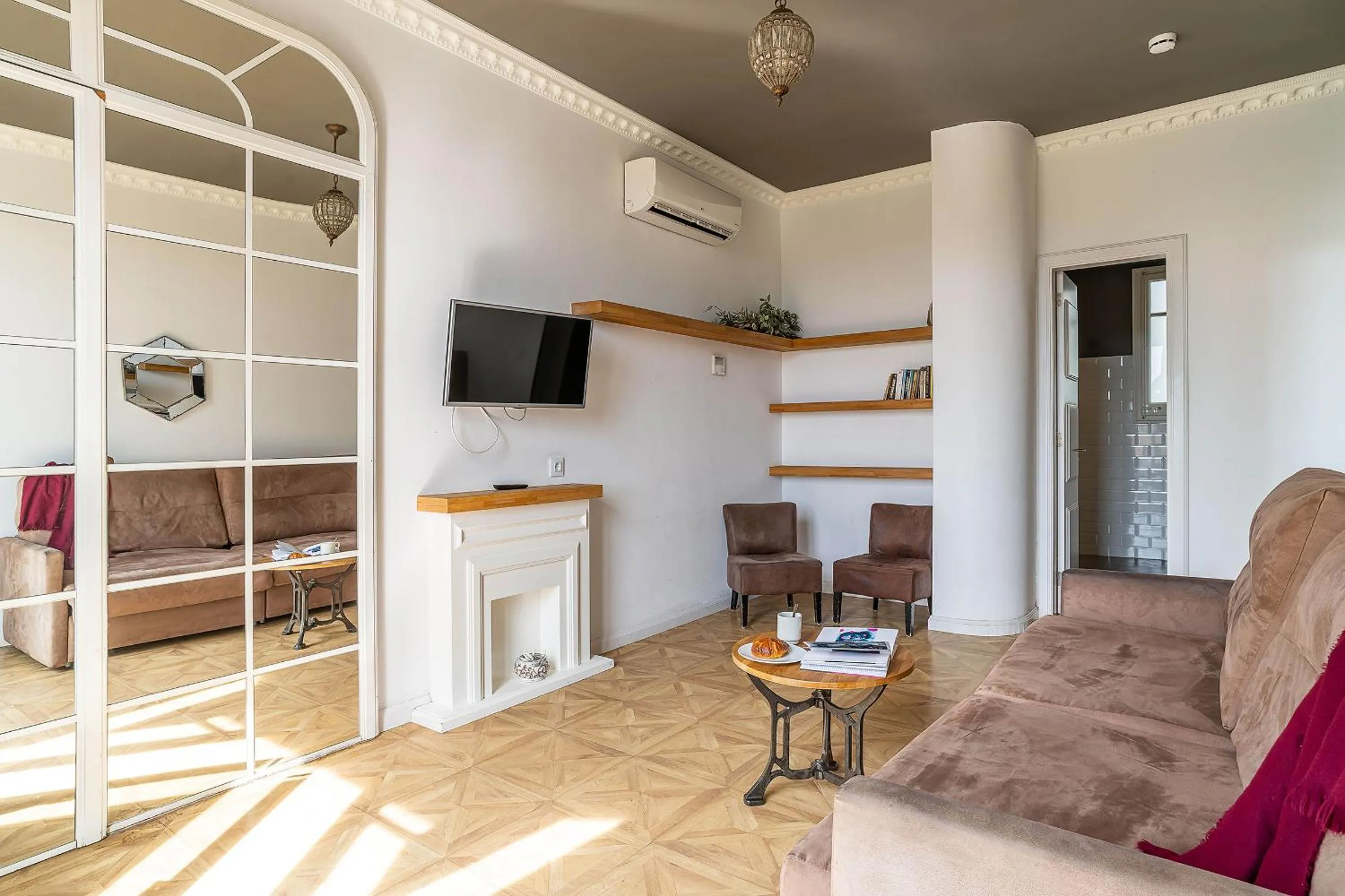 TV and multimedia in Casa Gracia Apartments