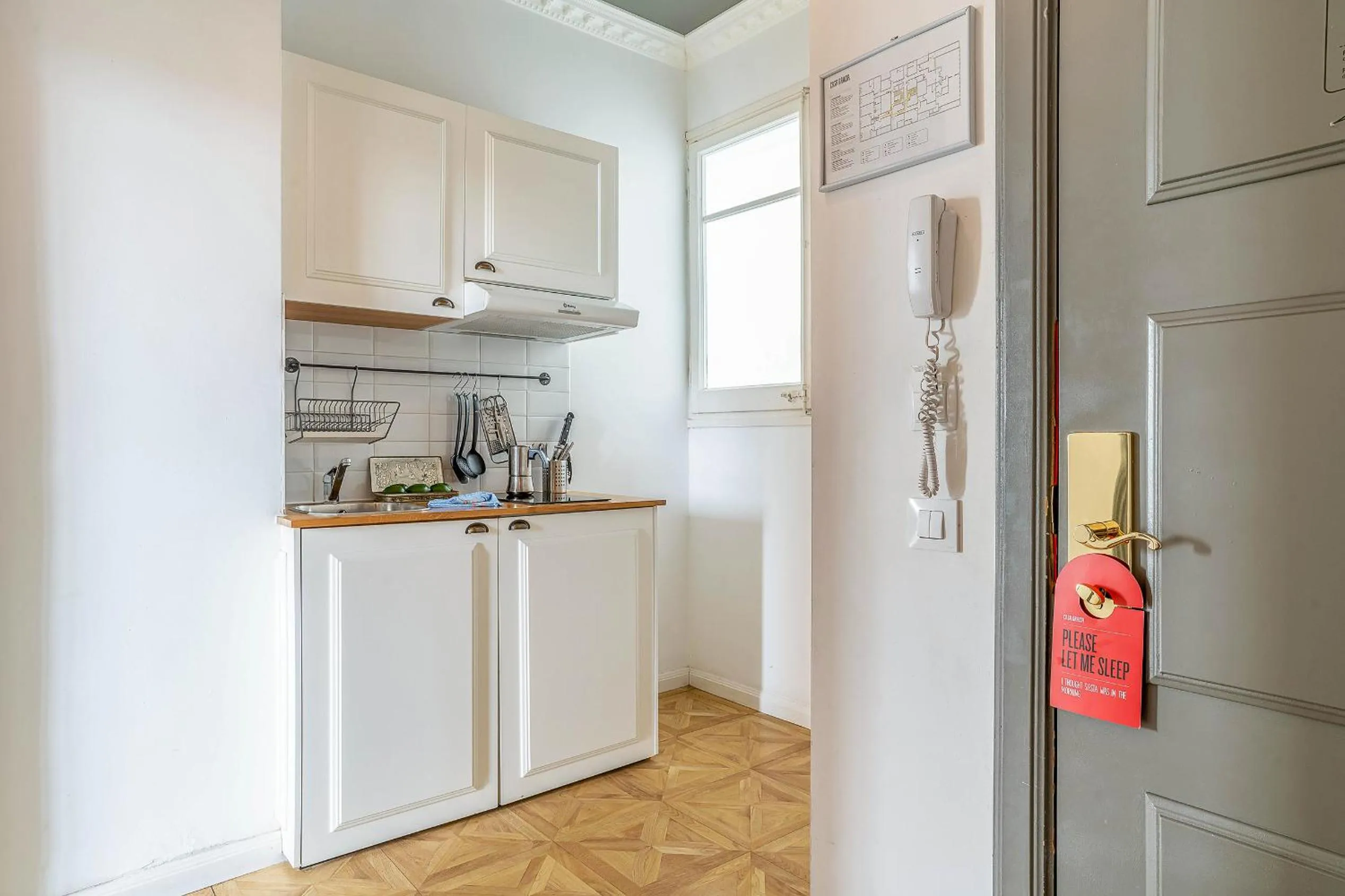 Kitchen or kitchenette in Casa Gracia Apartments