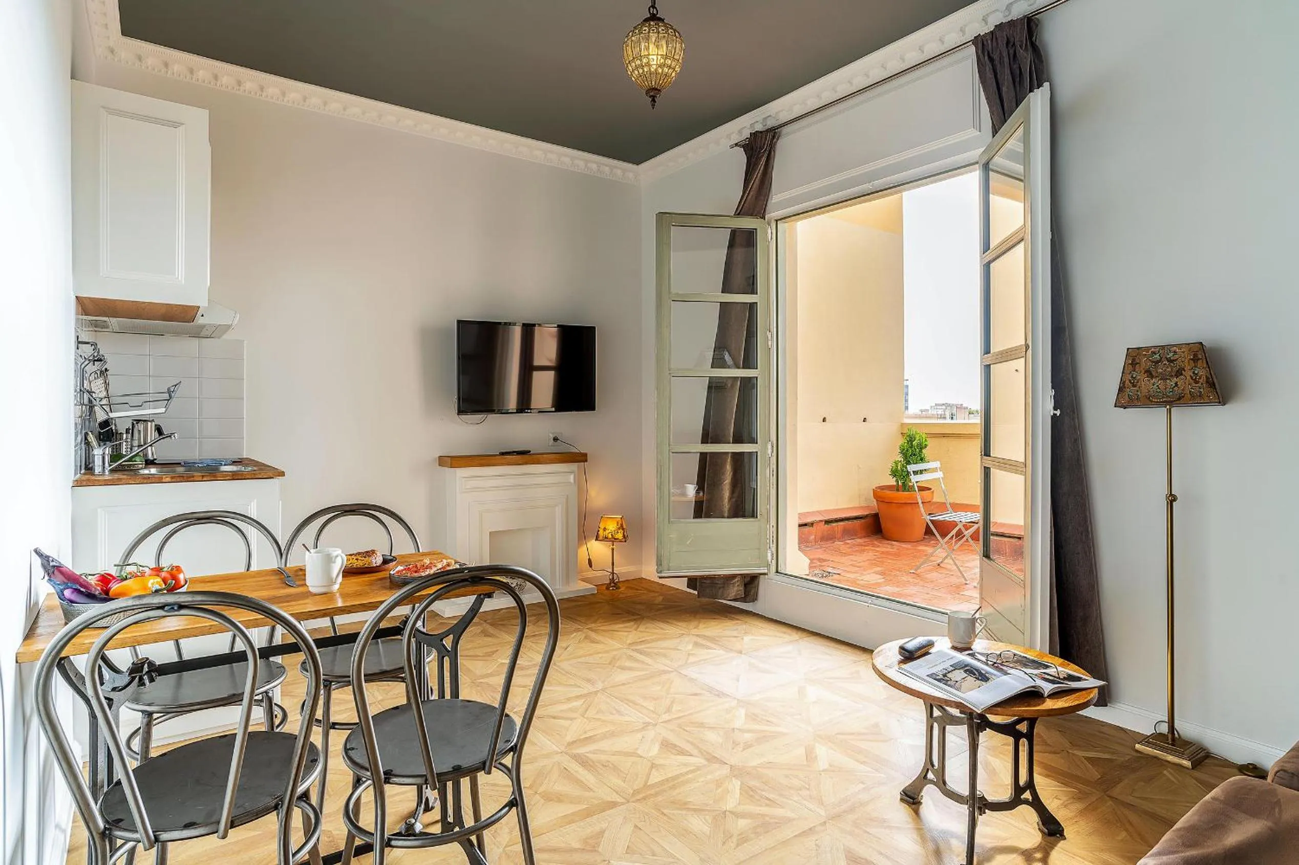 TV and multimedia in Casa Gracia Apartments