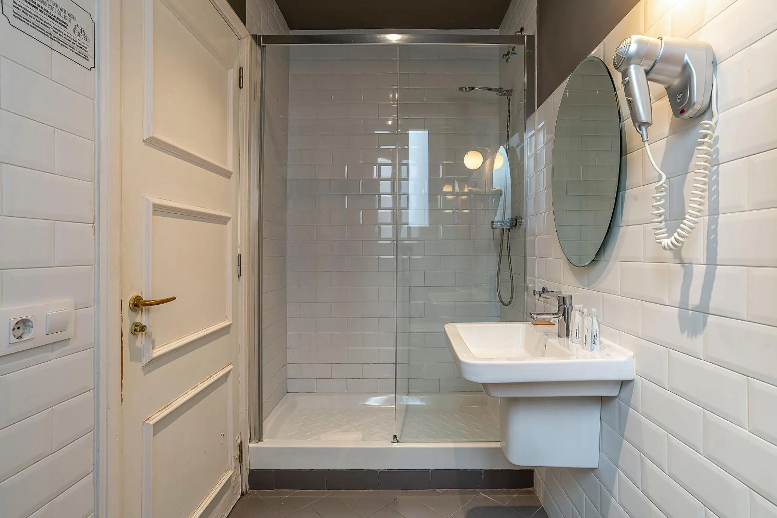 Shower in Casa Gracia Apartments