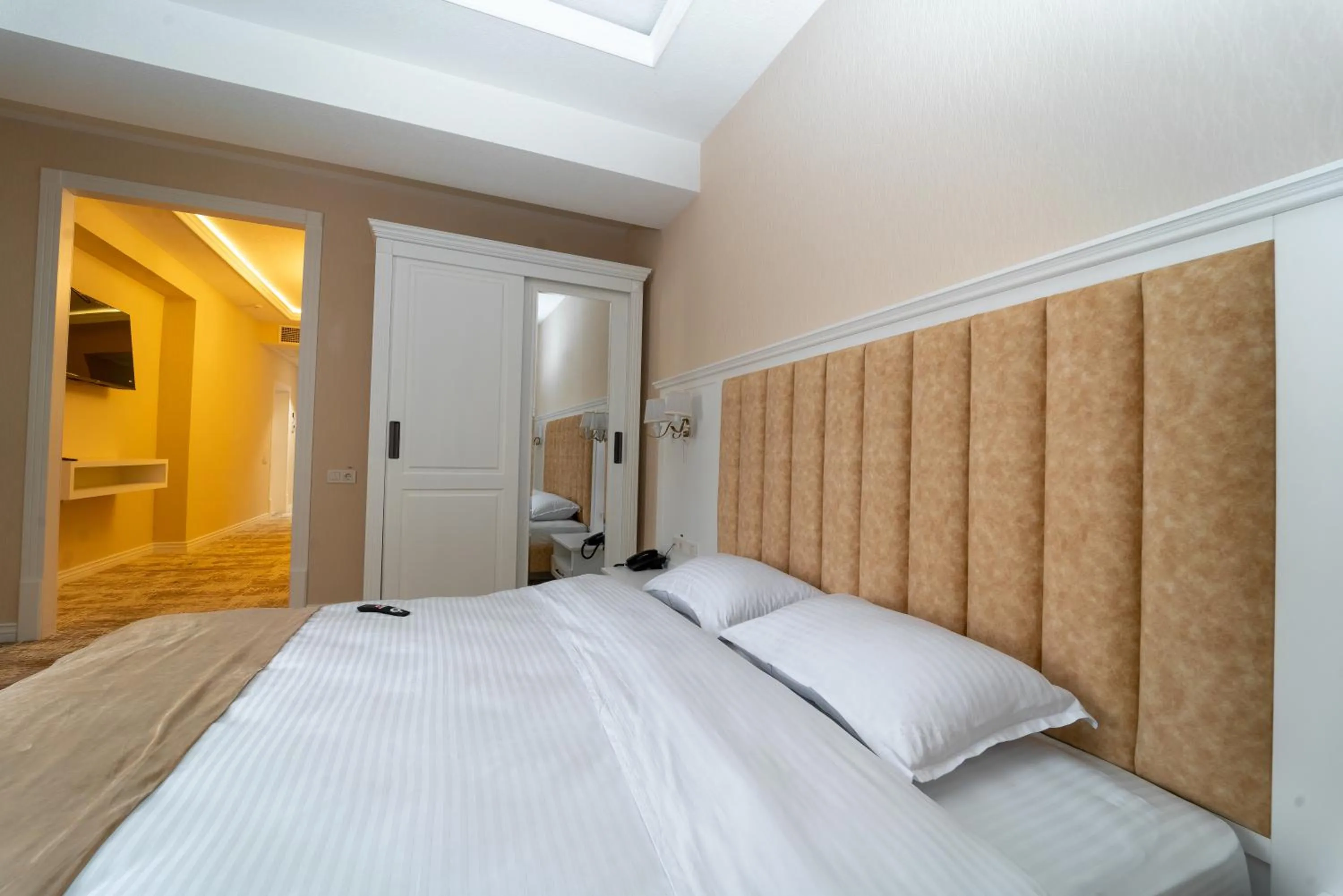 Bed in Shohjahon Palace Hotel & Spa