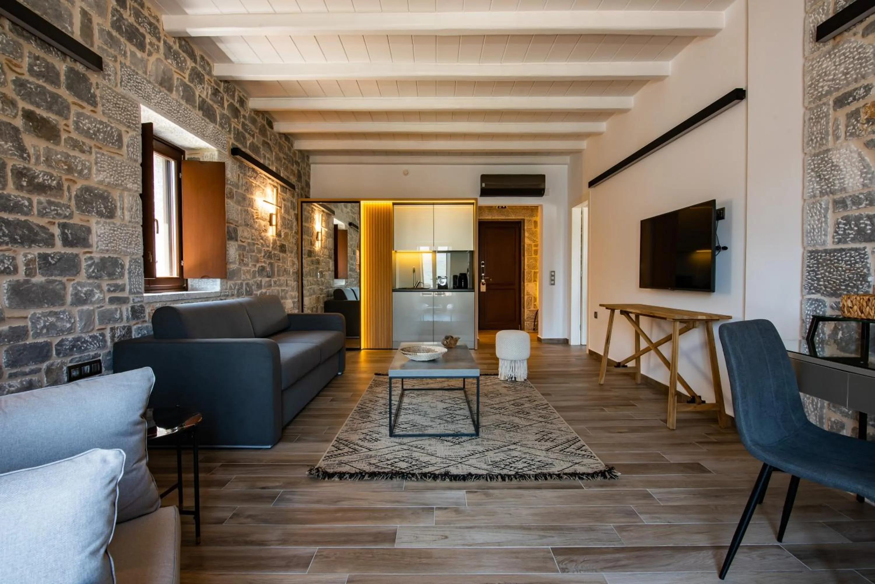 Photo of the whole room in Manifest Boutique Hotel