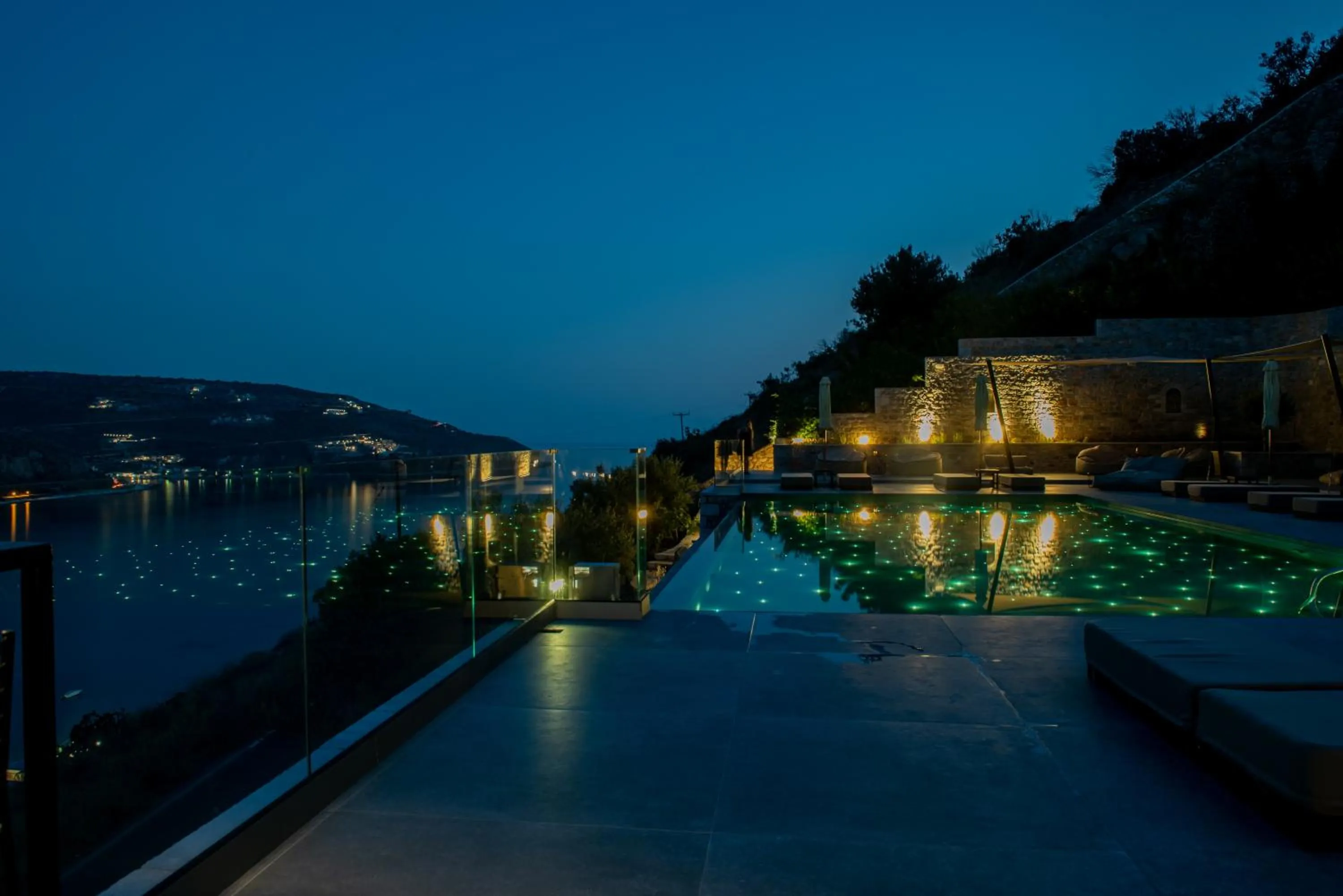 Swimming pool in Manifest Boutique Hotel