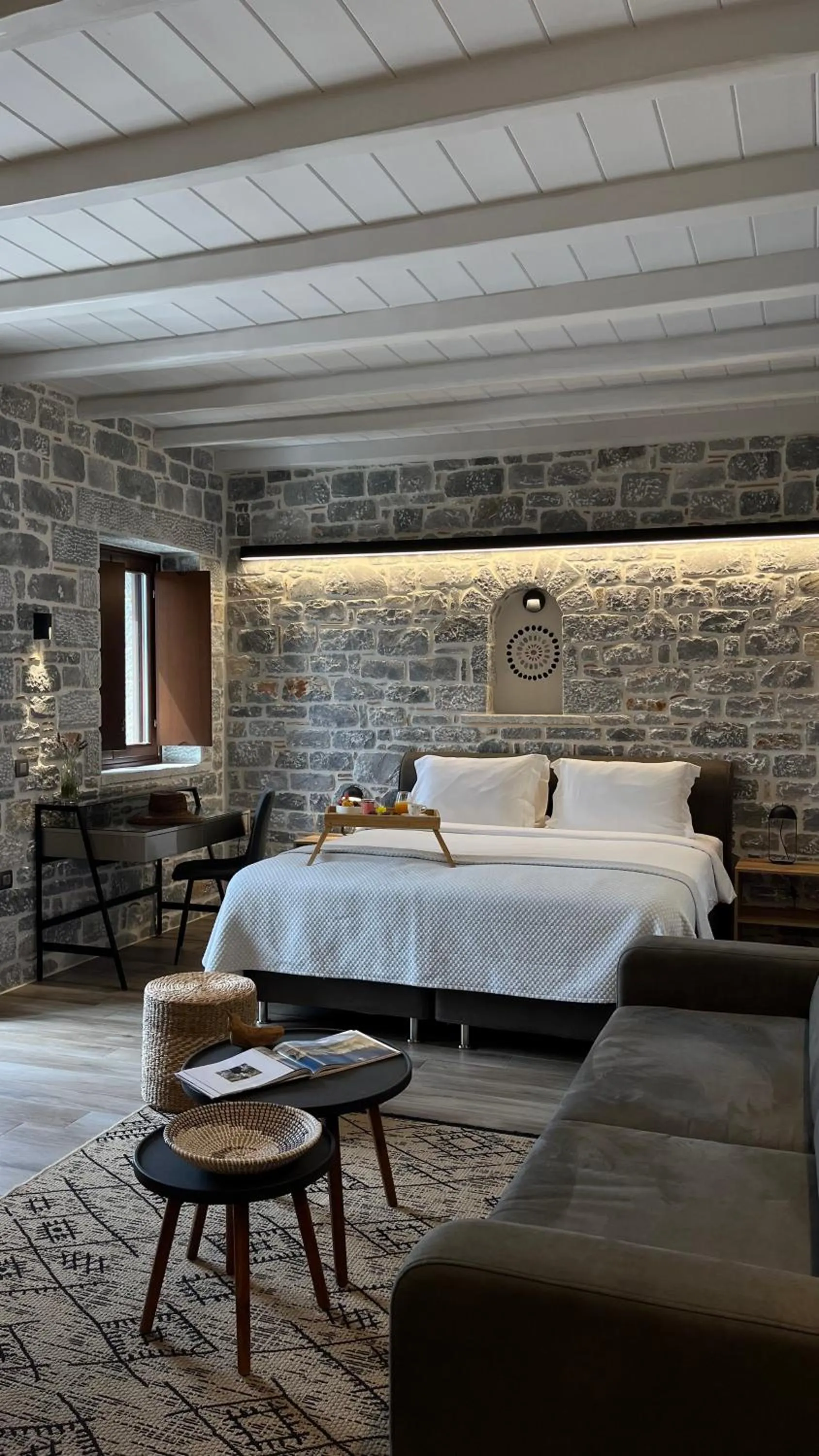 Bedroom, Bed in Manifest Boutique Hotel