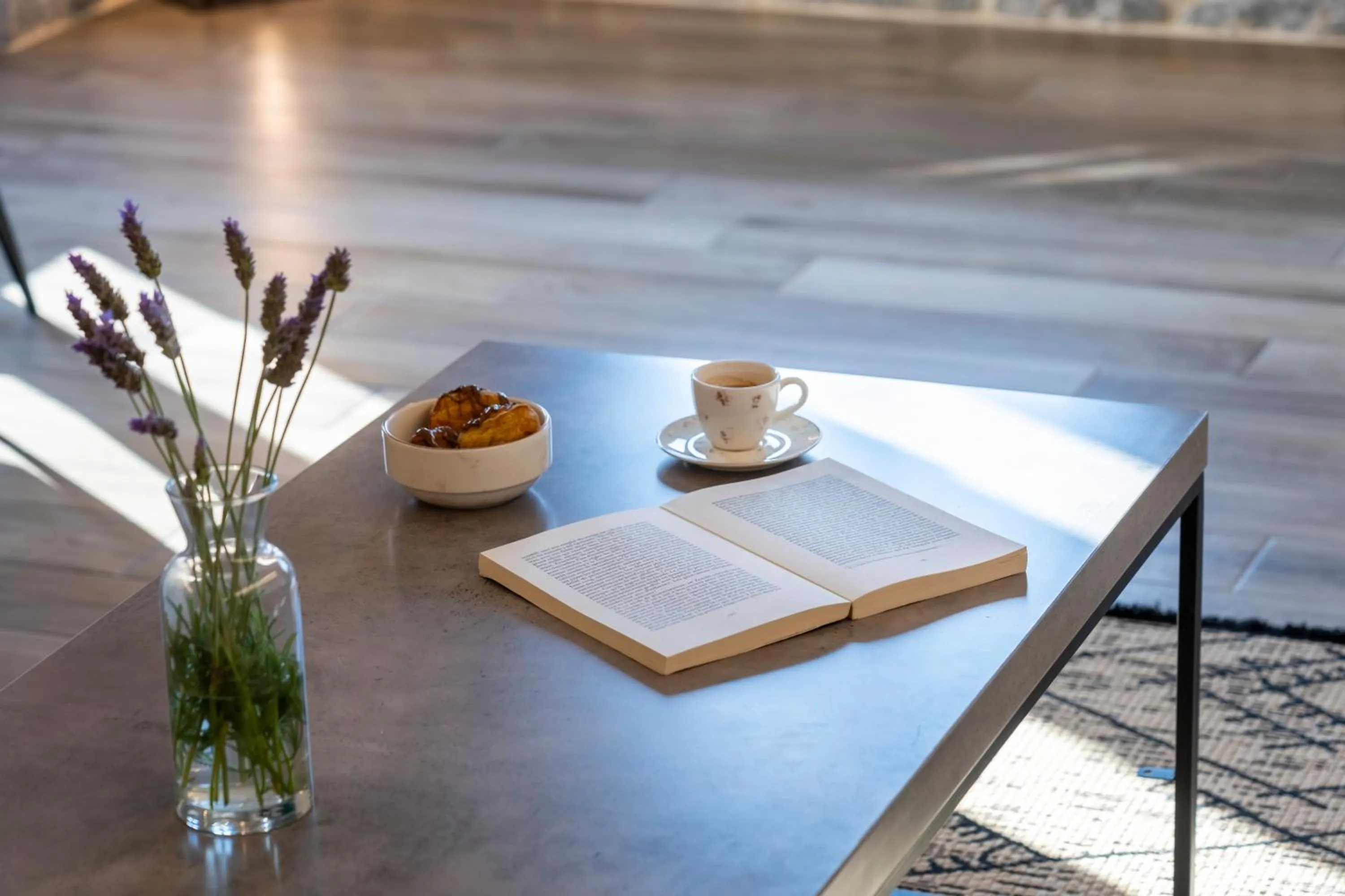Living room in Manifest Boutique Hotel