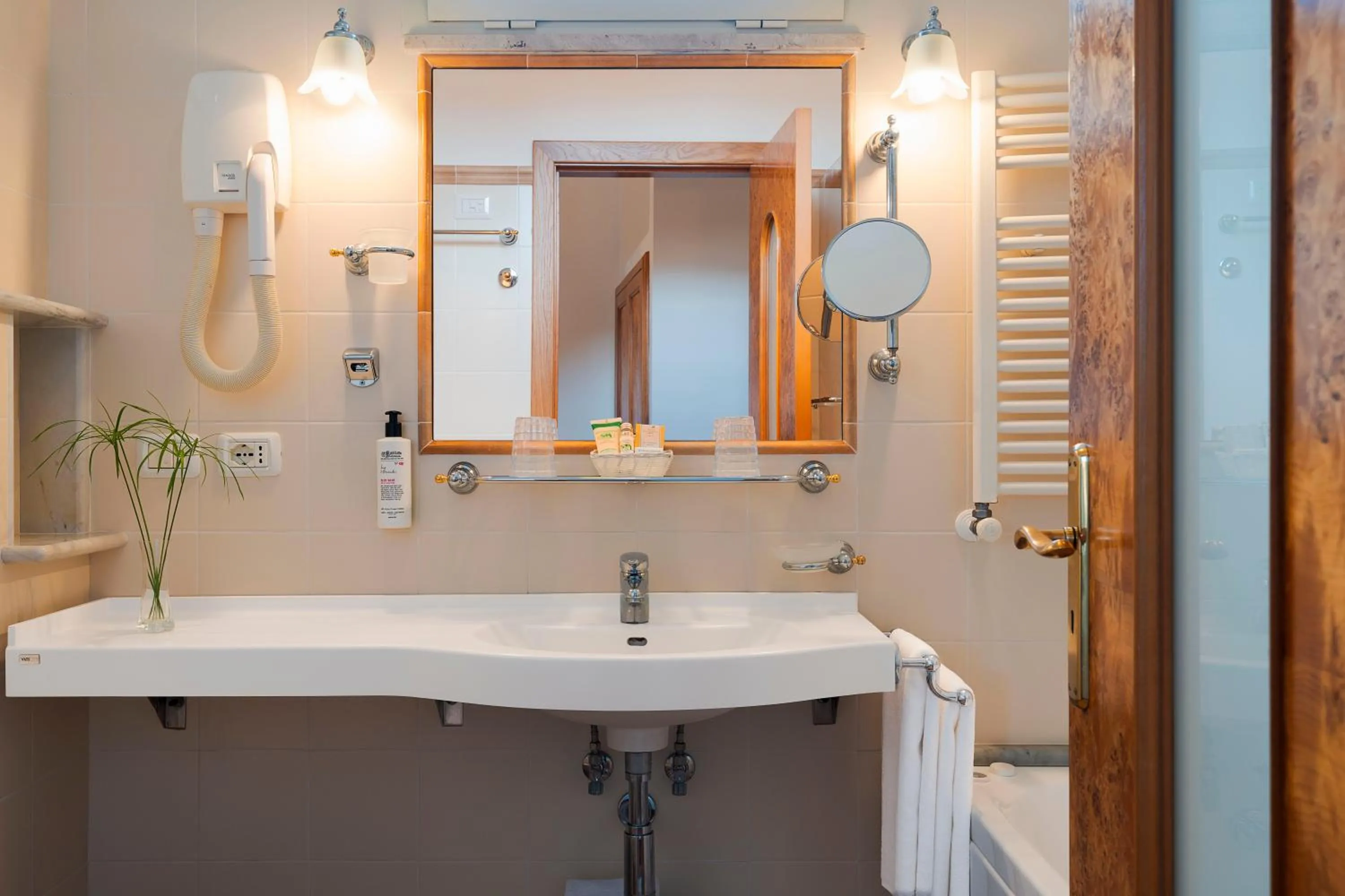 Bathroom in Hotel Villa Schuler