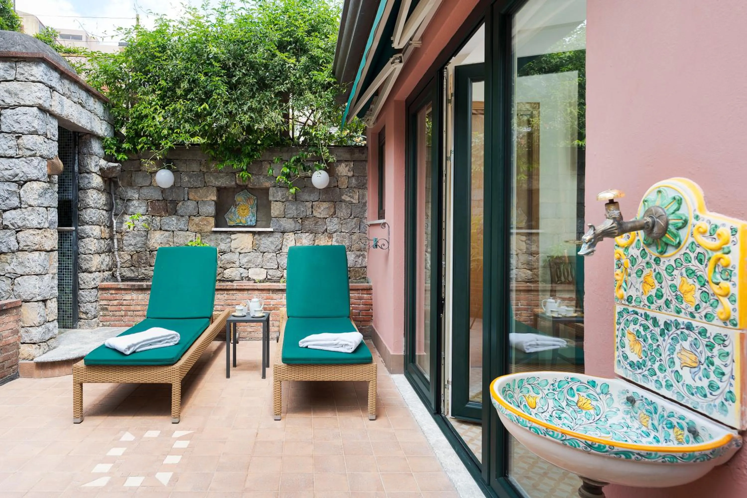 Shower in Hotel Villa Schuler