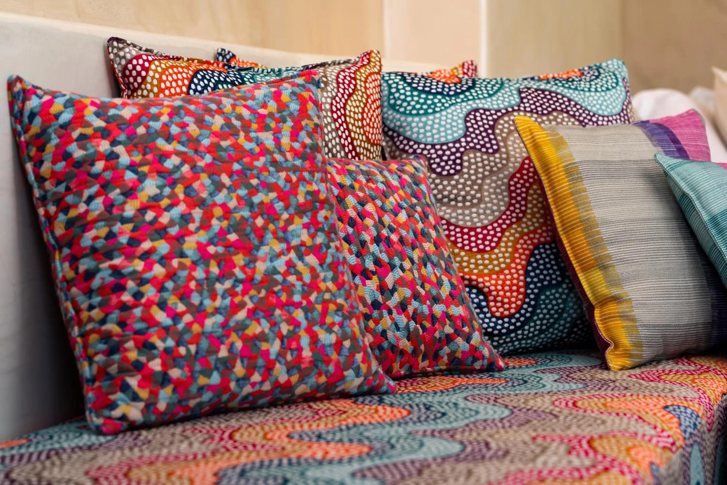 Decorative detail, Bed in Saint Sin Suites - Adults Only