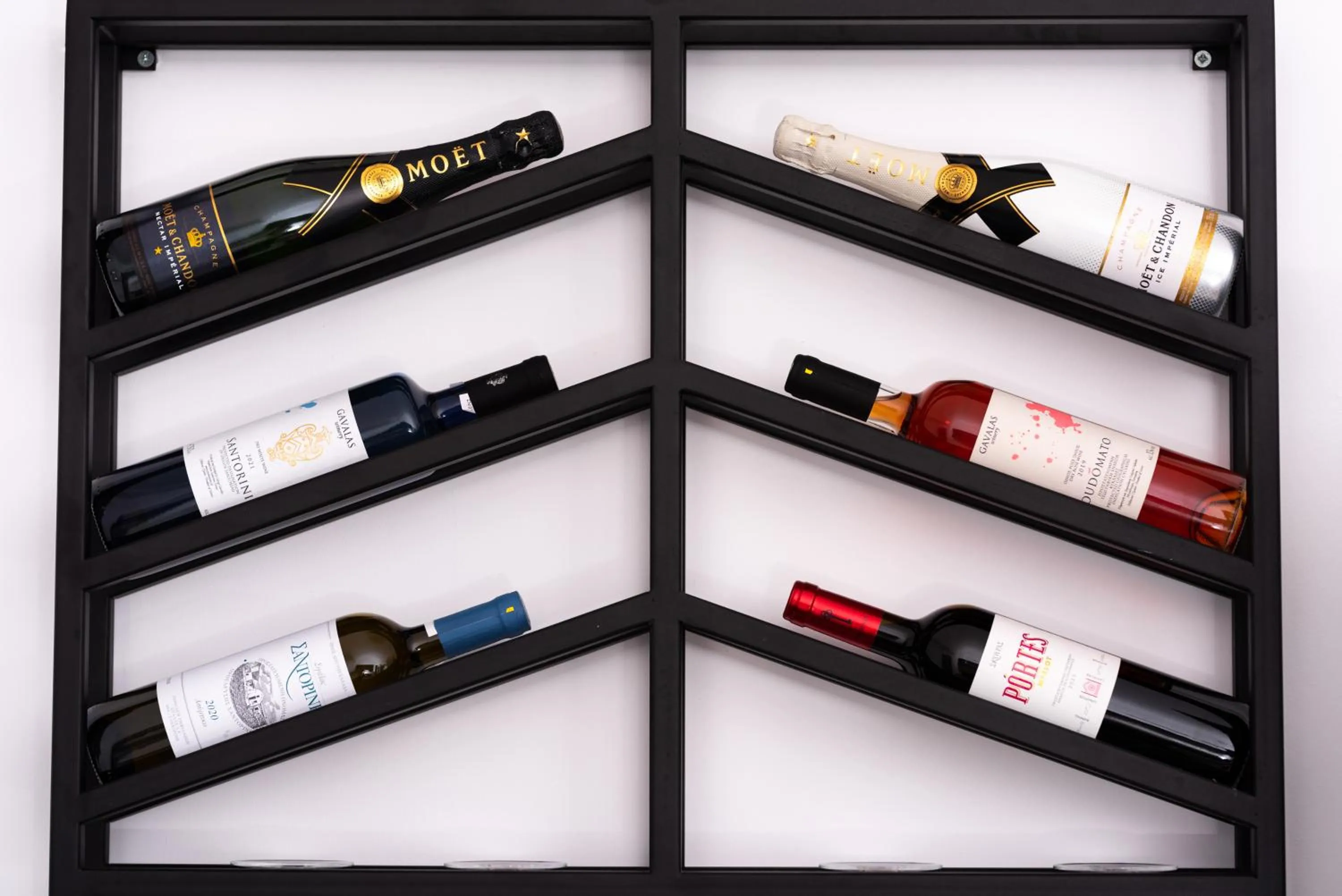 Alcoholic drinks in Saint Sin Suites - Adults Only