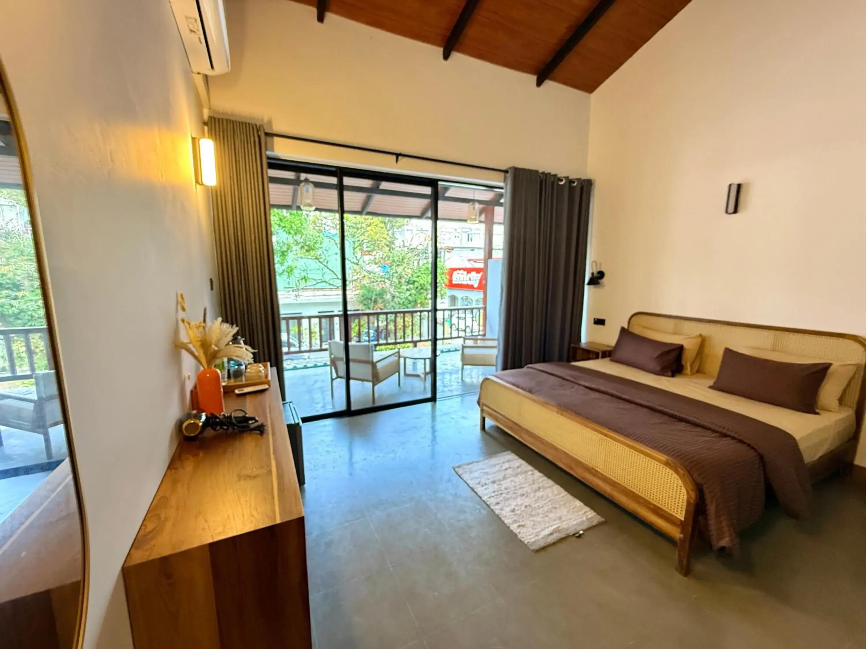 King Room with Balcony in Ella Inn Hotel King Room with Balcony in Ella Inn Hotel