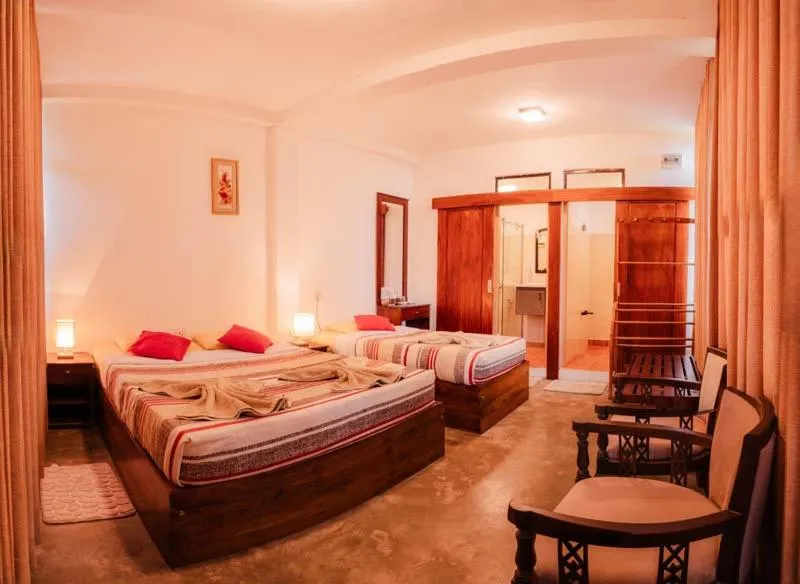 Bedroom, Bed in Hill Safari - Tea Estate Villa