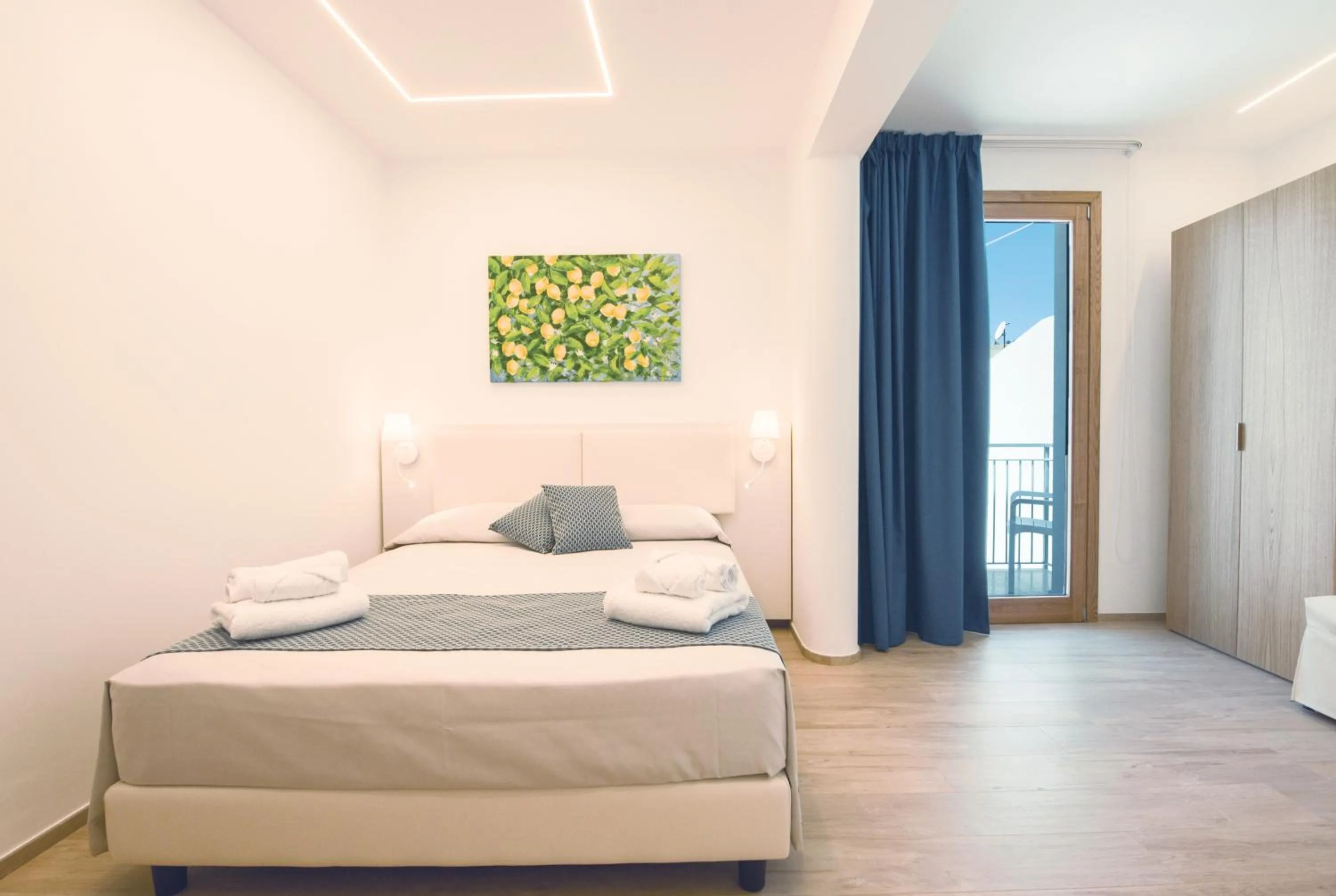 Photo of the whole room, Bed in I MORI HOTEL