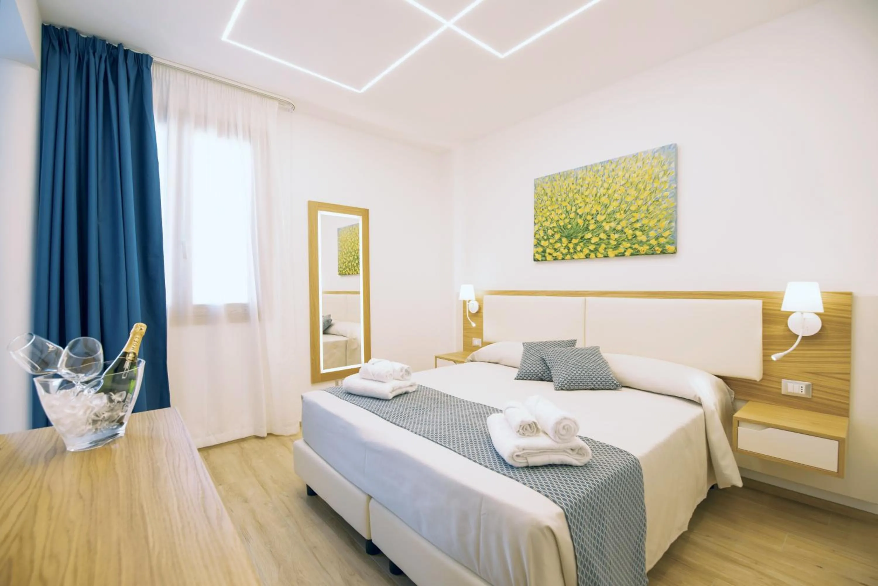 Photo of the whole room, Bed in I MORI HOTEL