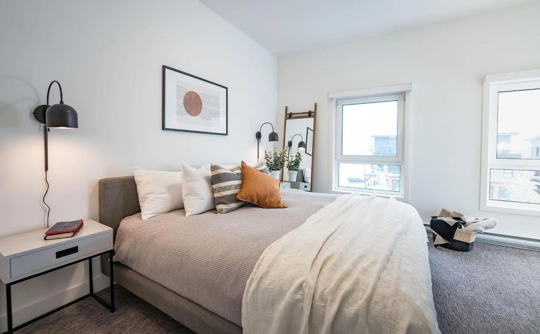 Bedroom, Bed in Revelation Retreat by Revelstoke Vacations