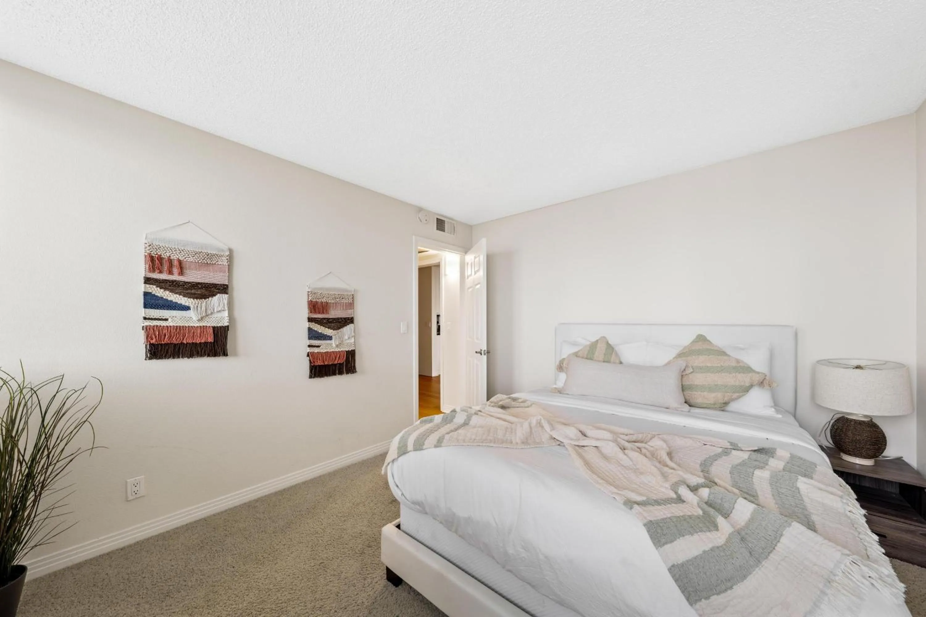 Bedroom, Bed in The tulip Marina Highrise with ocean view