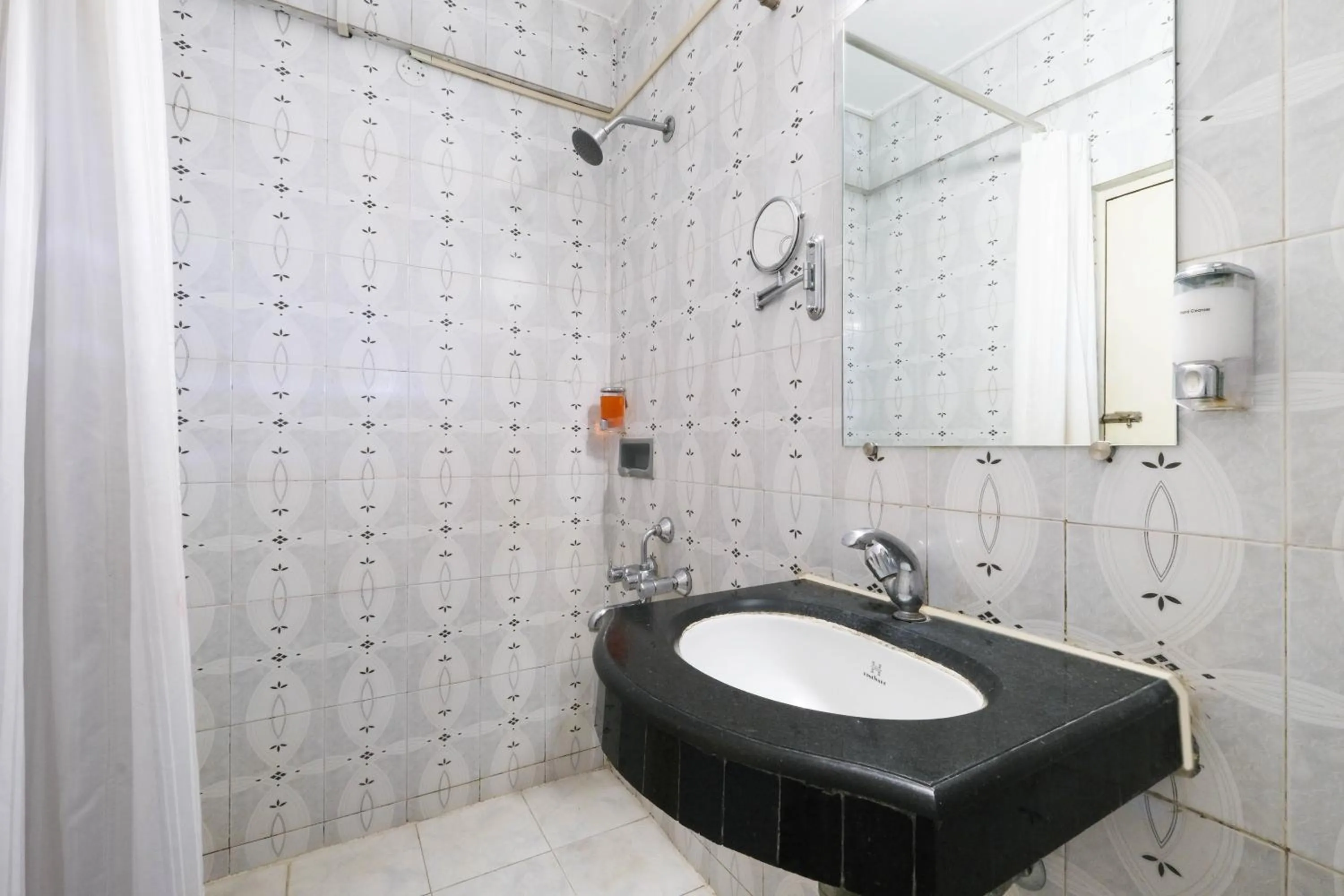 Shower in 7 Apple Hotel Pimpri Pune