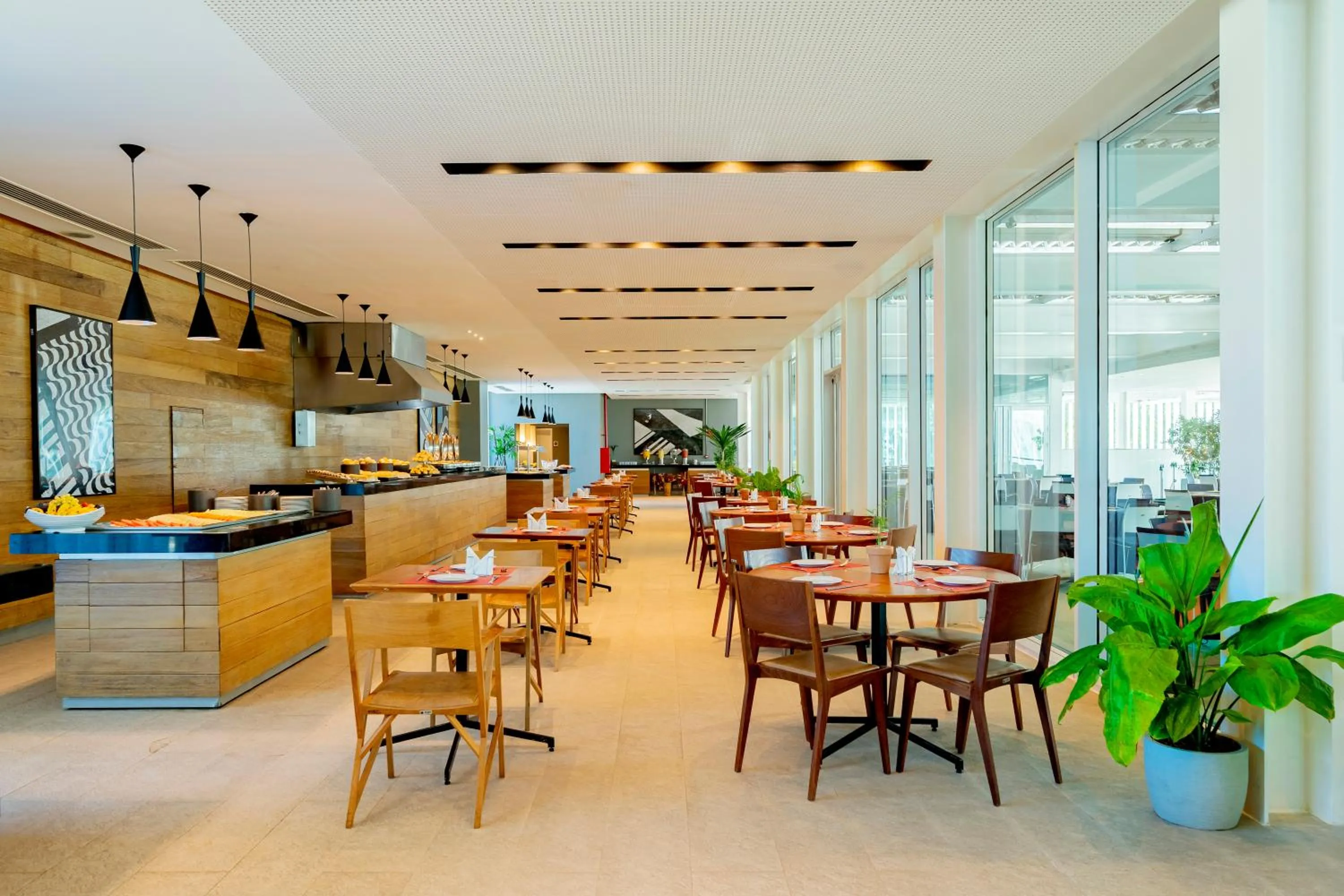 Restaurant/places to eat in Lagune Barra Hotel