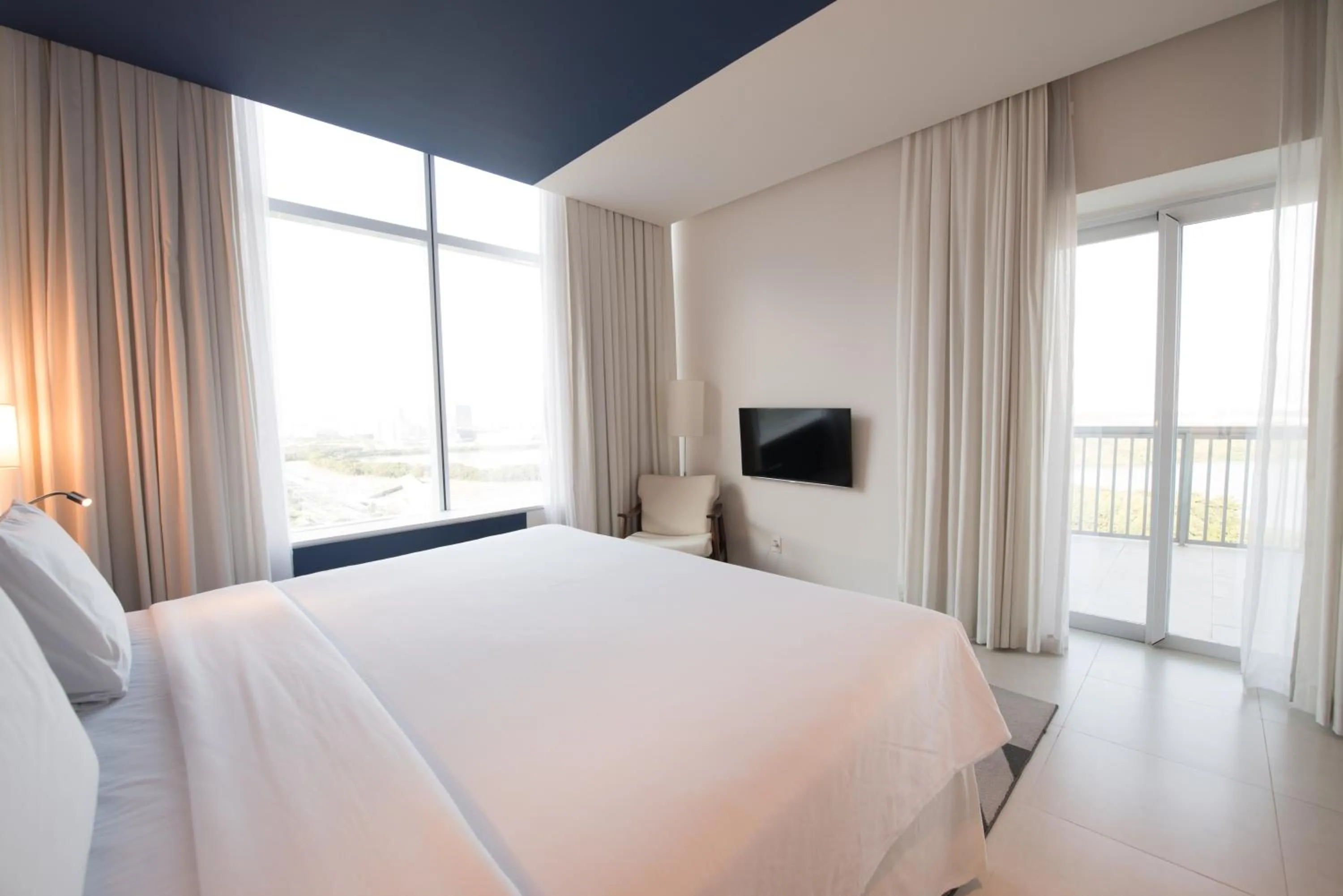 Photo of the whole room, Bed in Lagune Barra Hotel