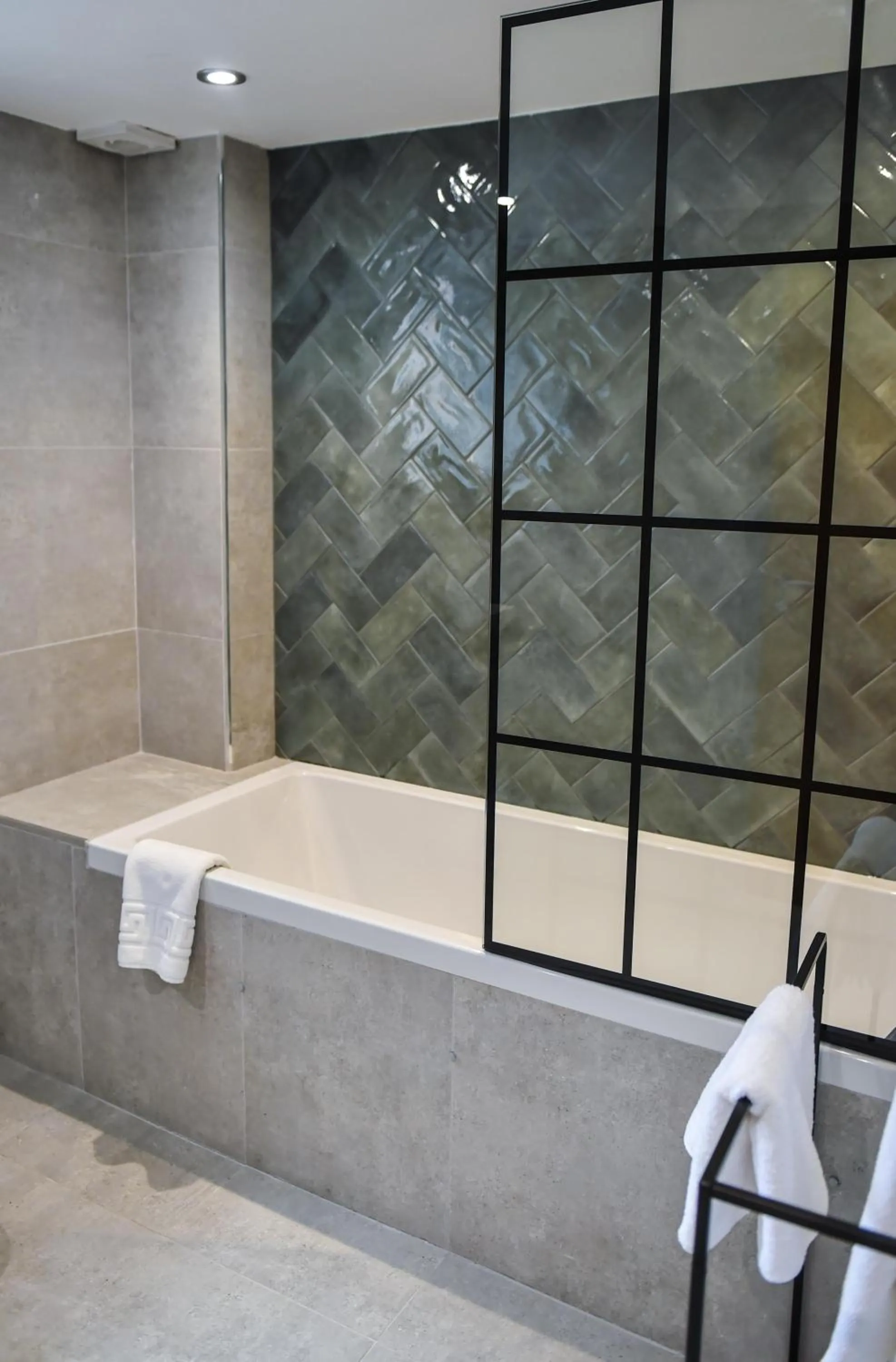 Bathroom in Victoria Colonnade Aparthotel