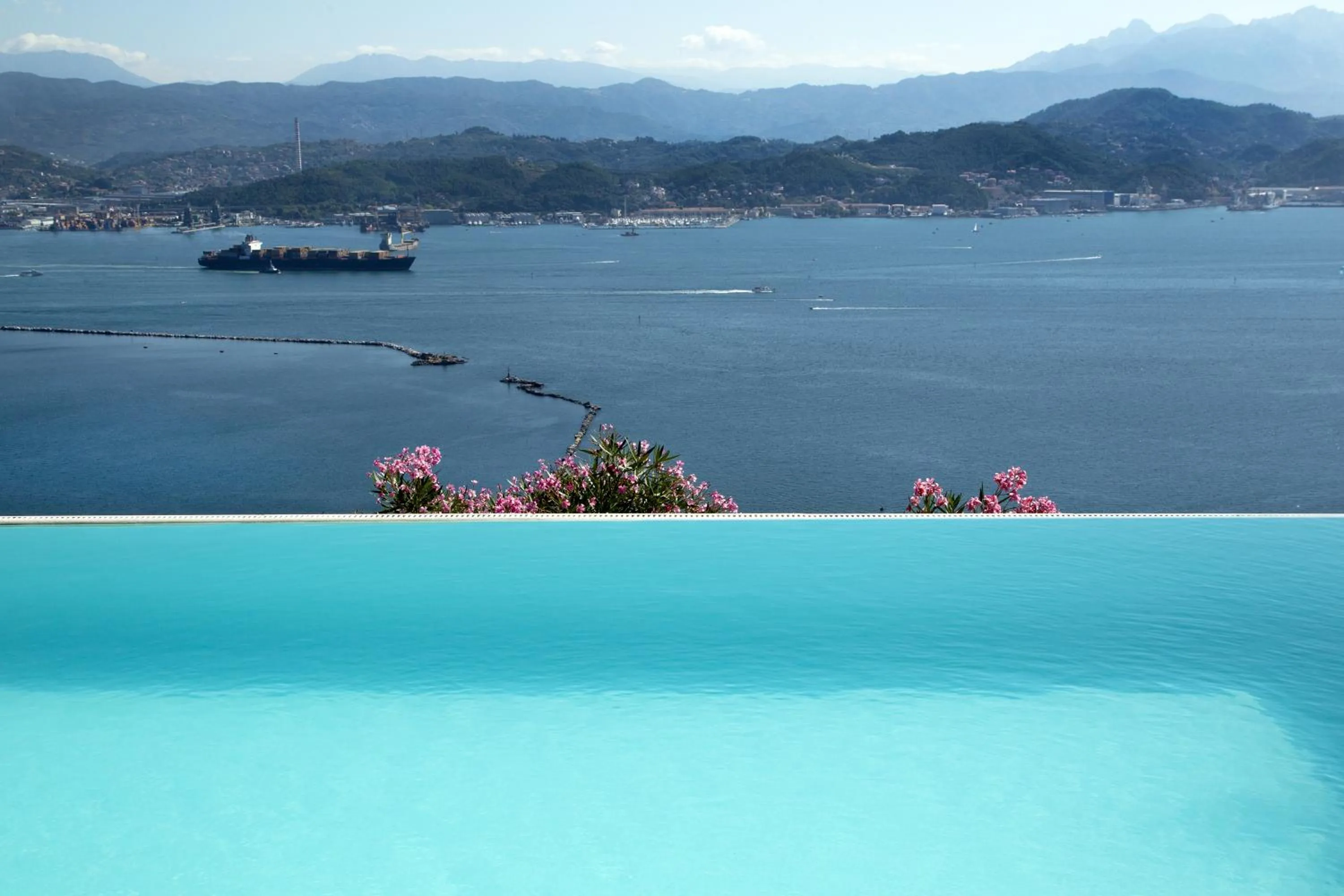 Garden in Le Ville Relais