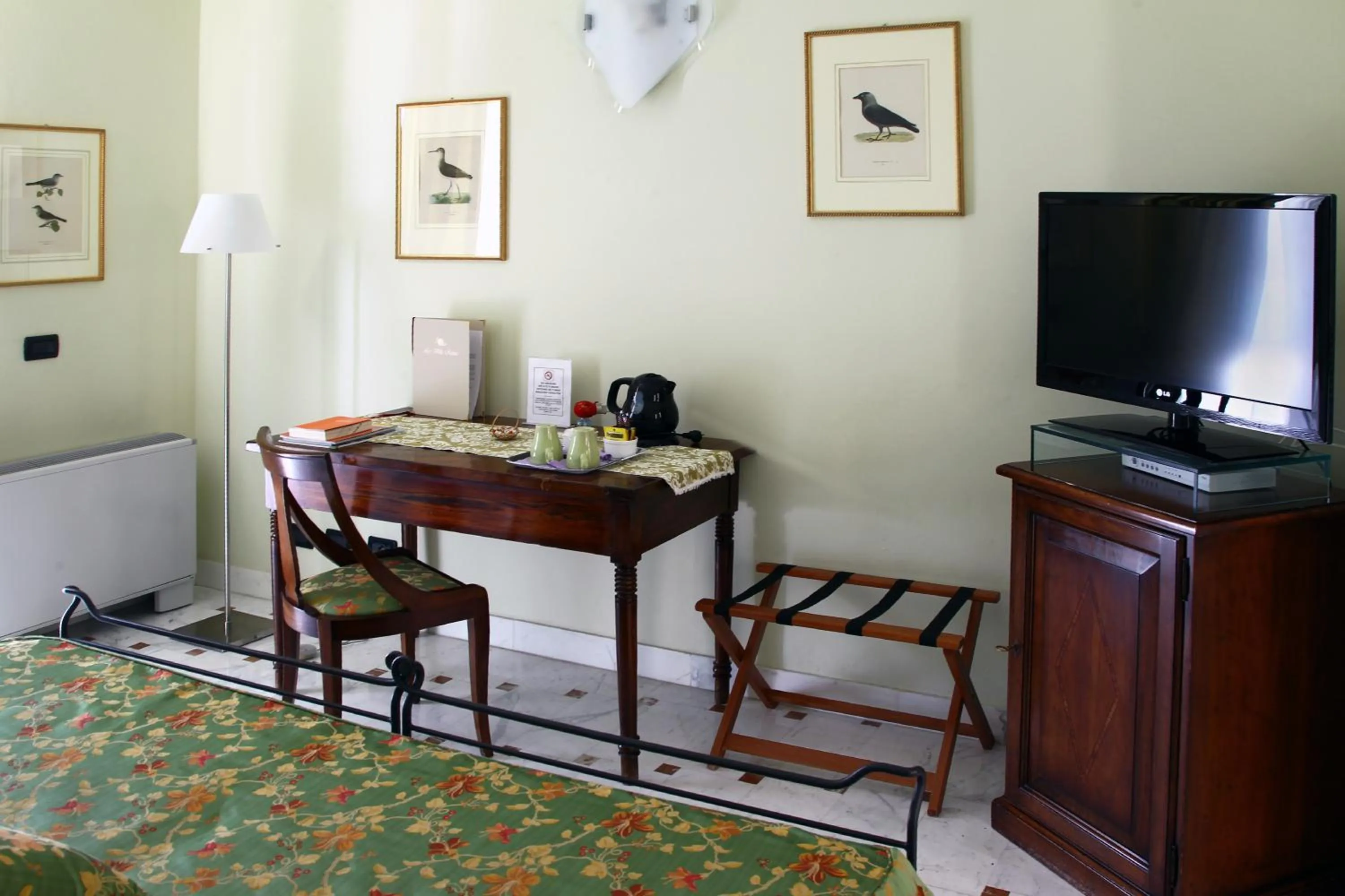 Coffee/tea facilities in Le Ville Relais