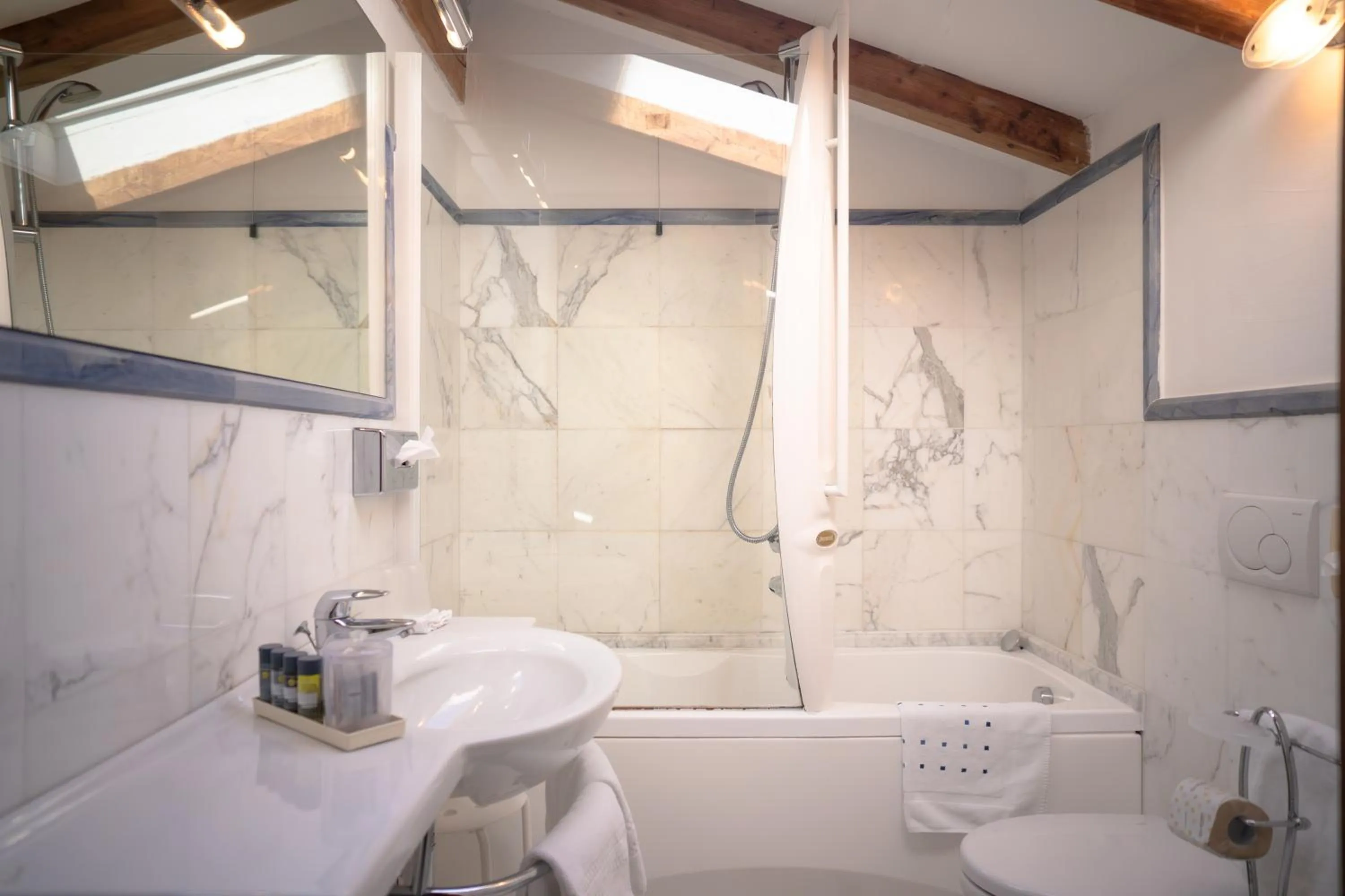 Bathroom in Le Ville Relais