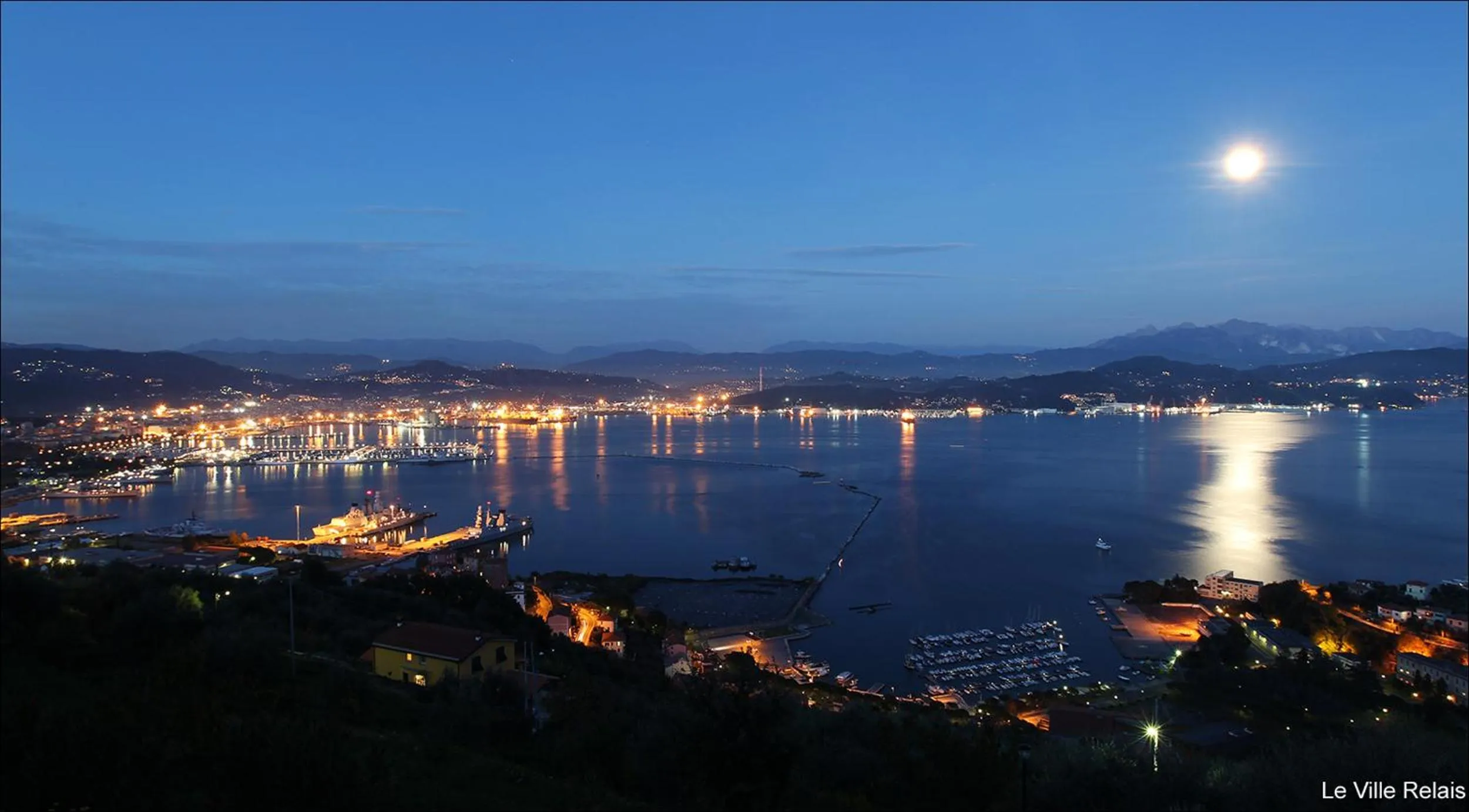 Night in Le Ville Relais