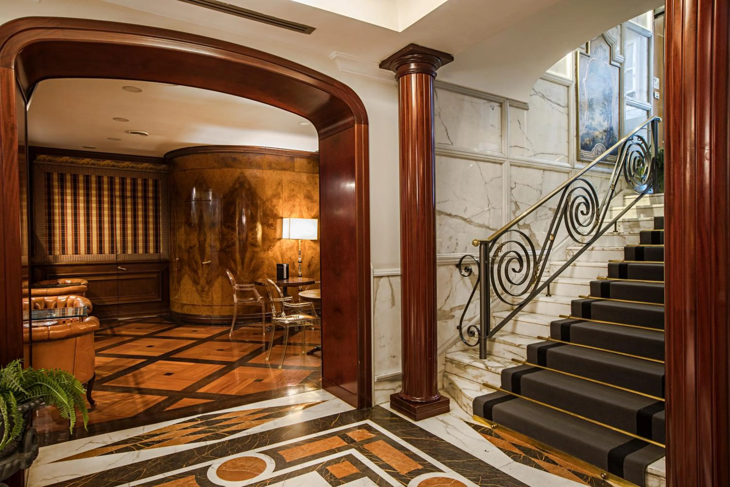 Facade/entrance in The Britannia Hotel