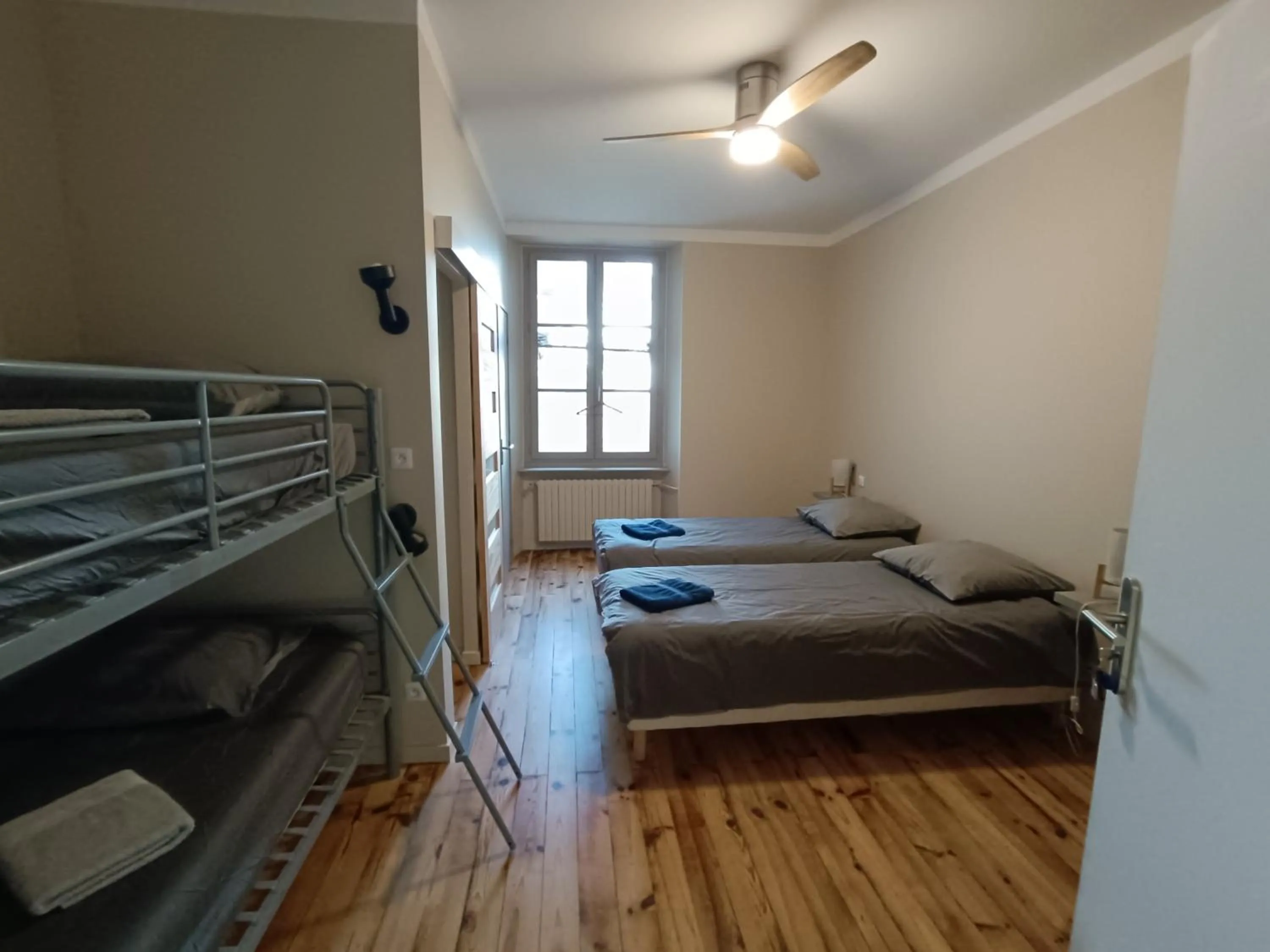Bedroom, Bed in Gîte d'étape et de groupe du Clos Saint Roch