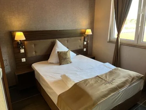 Hotel Pasa Paradies KOSTENLOSE PARKPLÄTZE