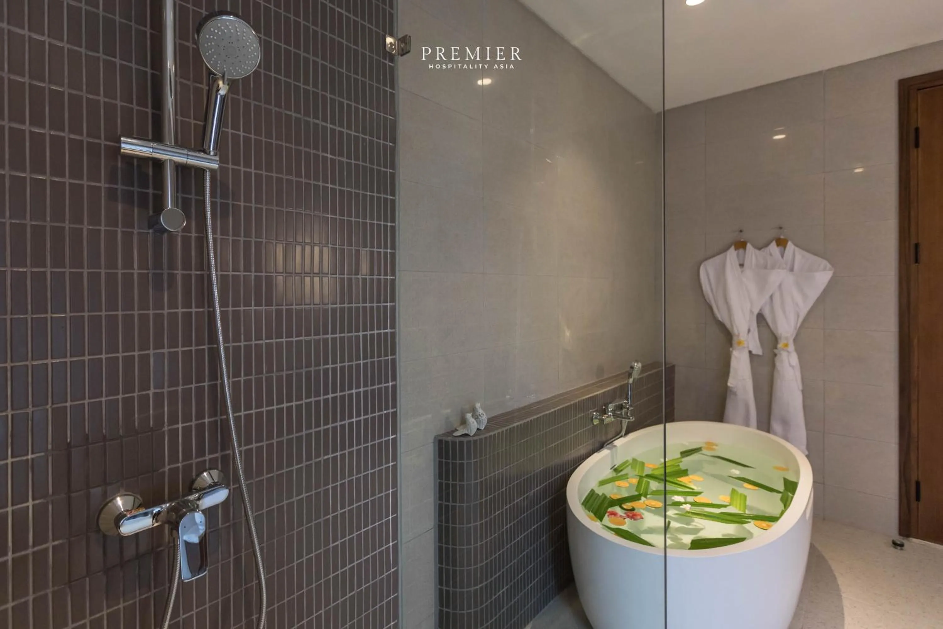 Bathroom in Villa Daun 3 Canggu by Premier Hospitality Asia