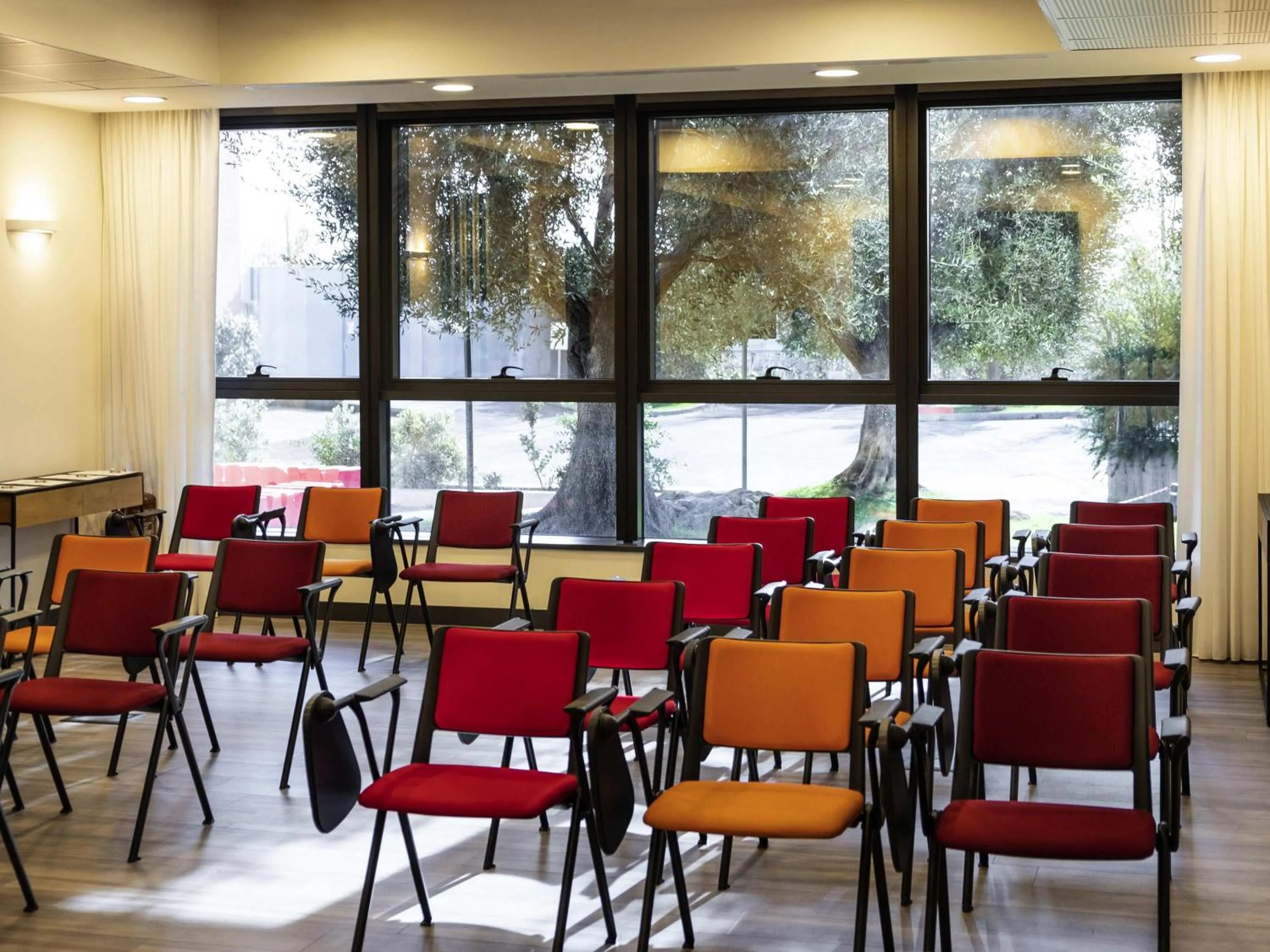 Meeting/conference room in Ibis Roma Fiera
